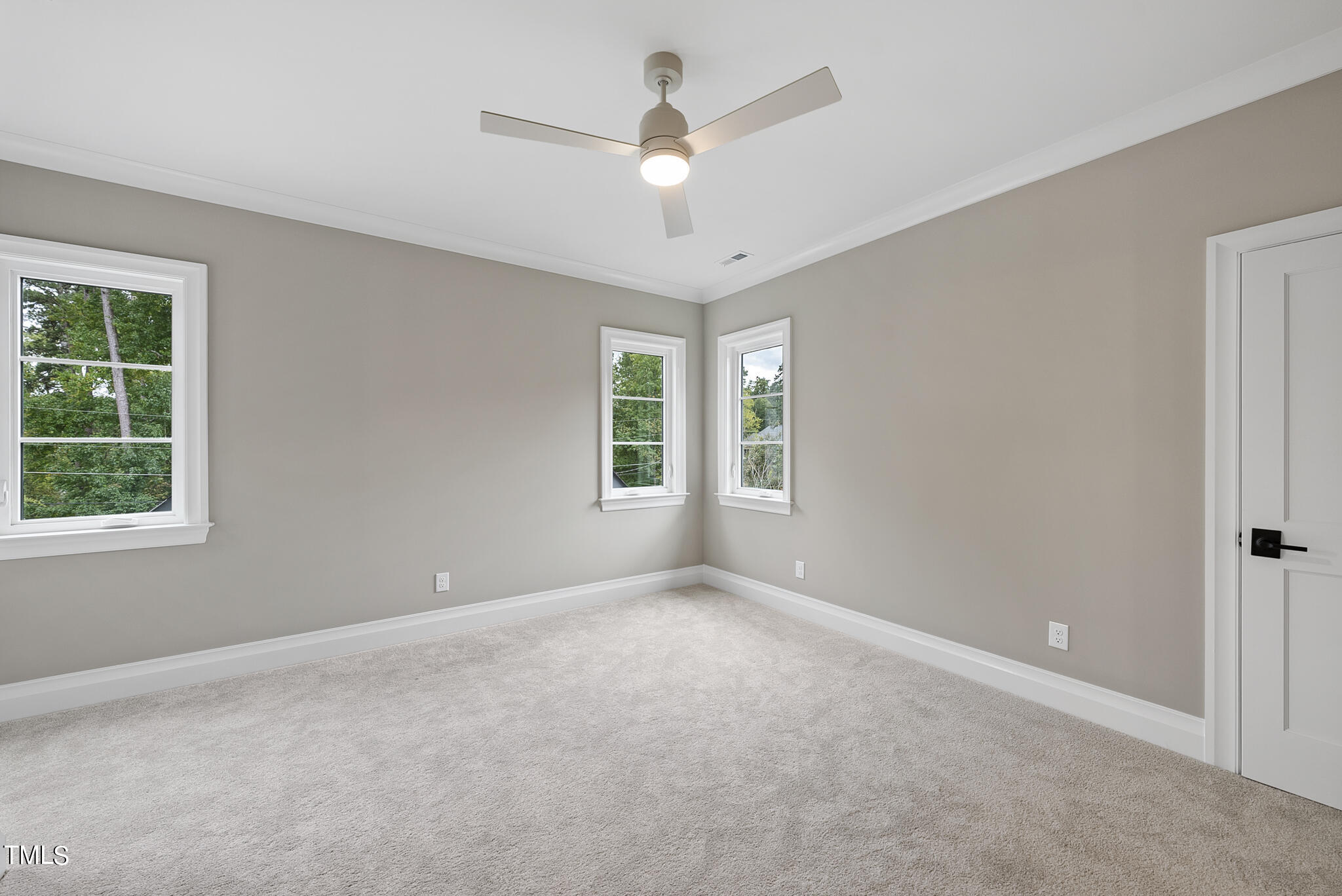 3414 Bradley Place