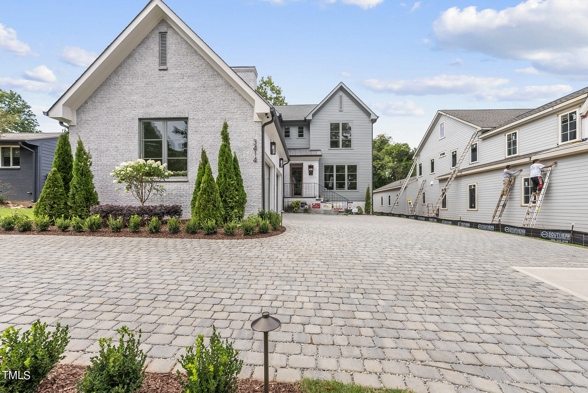 3414 Bradley Place