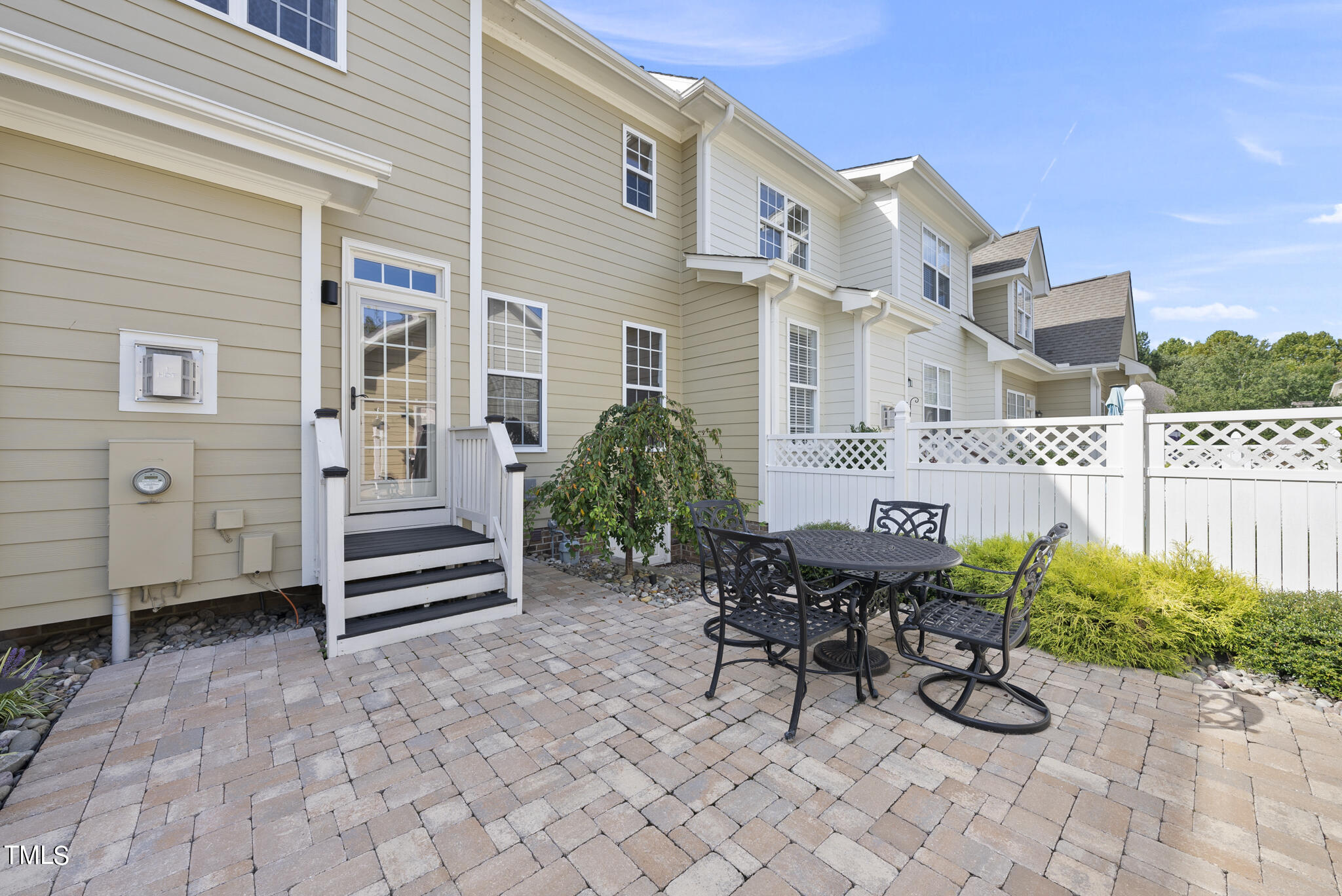 1104 Denby Point