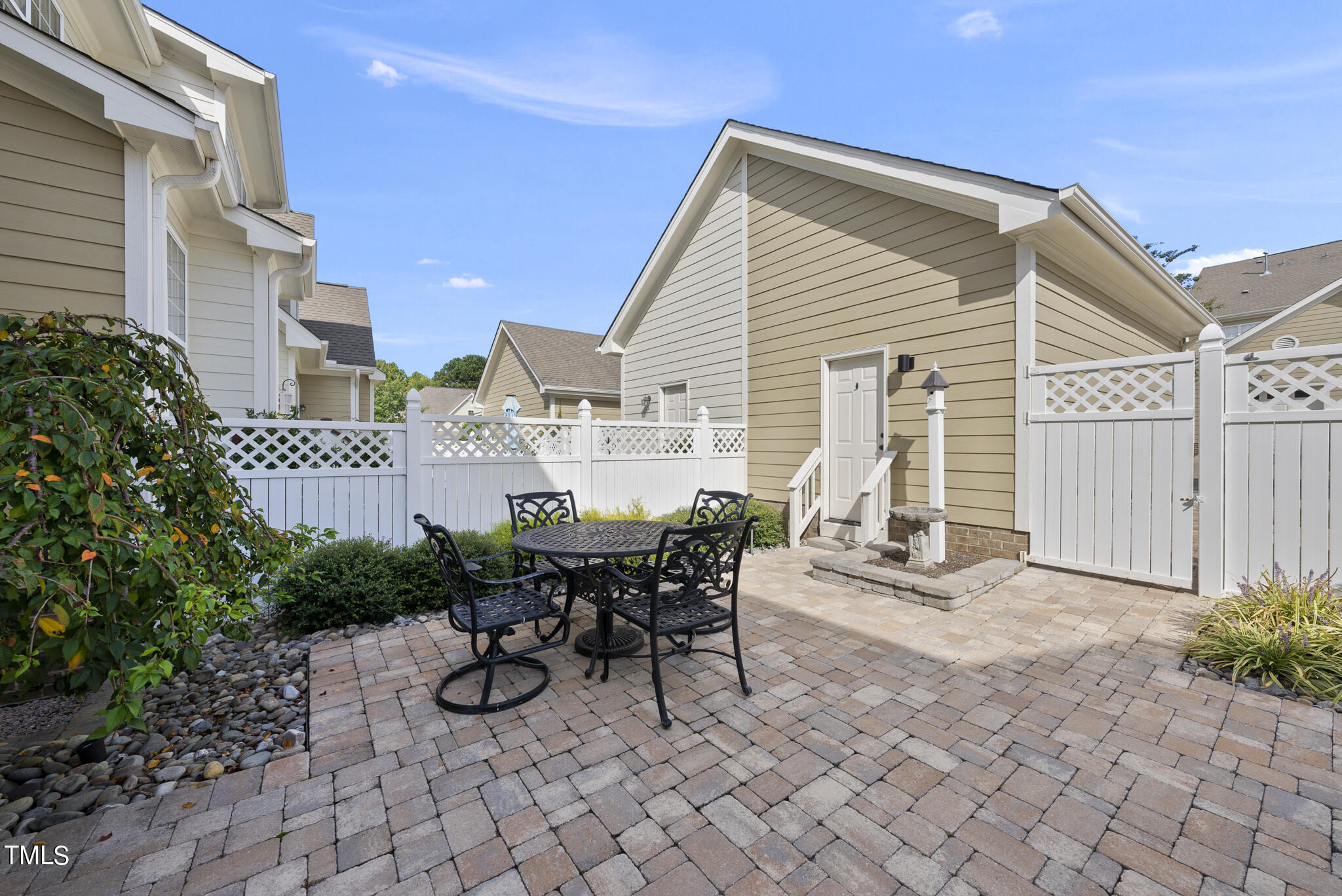 1104 Denby Point