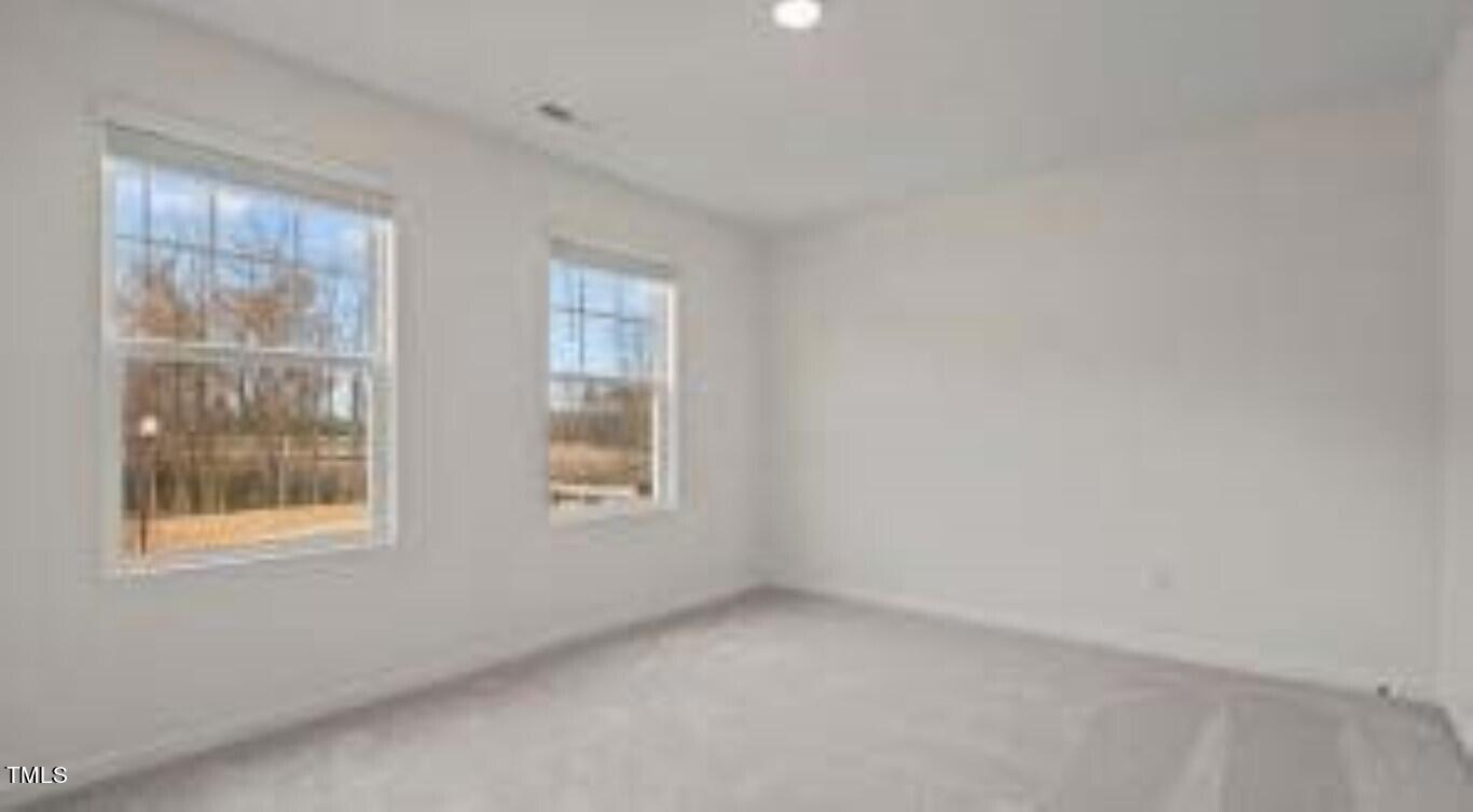 83 Club Road
