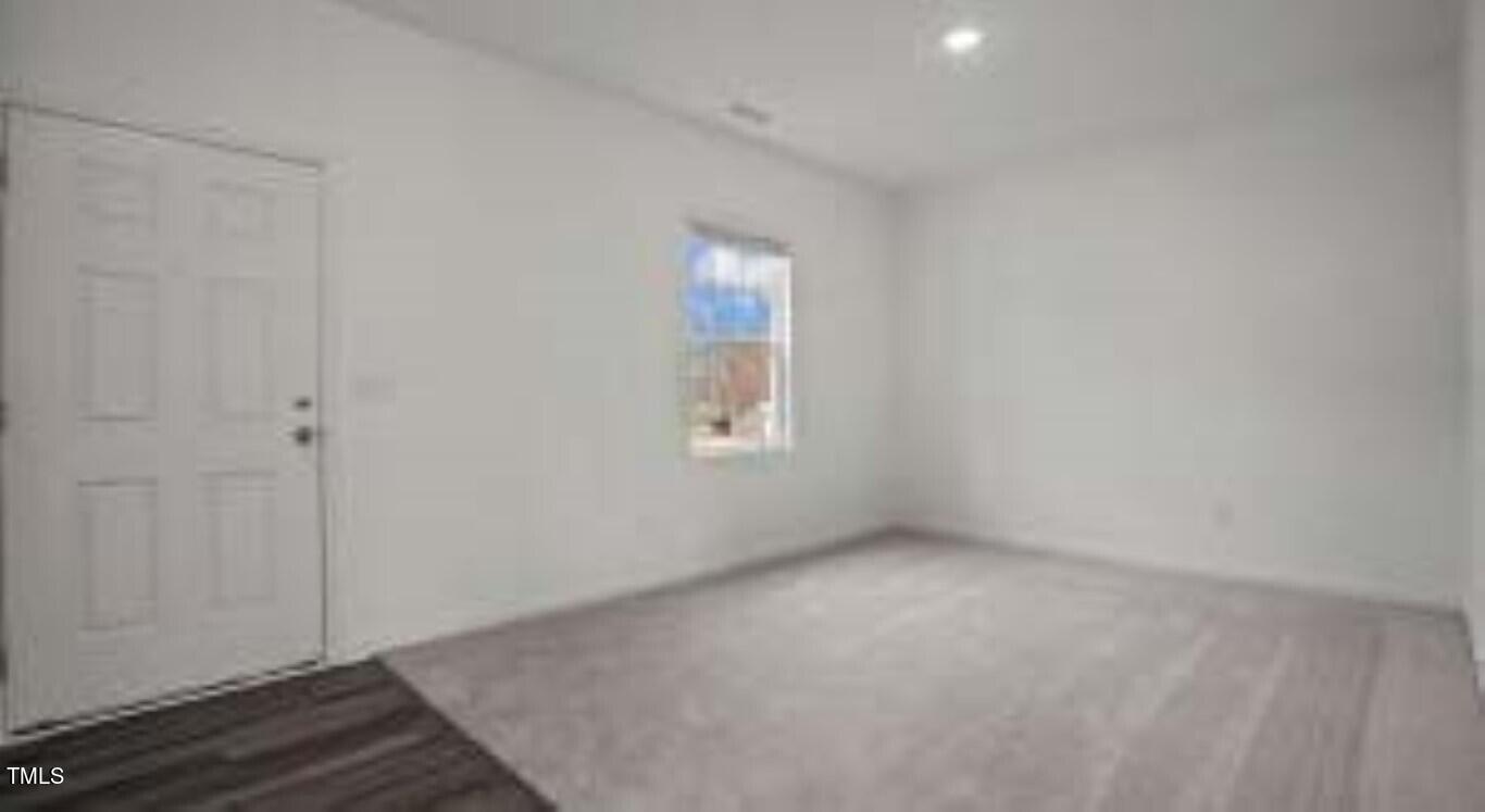 83 Club Road