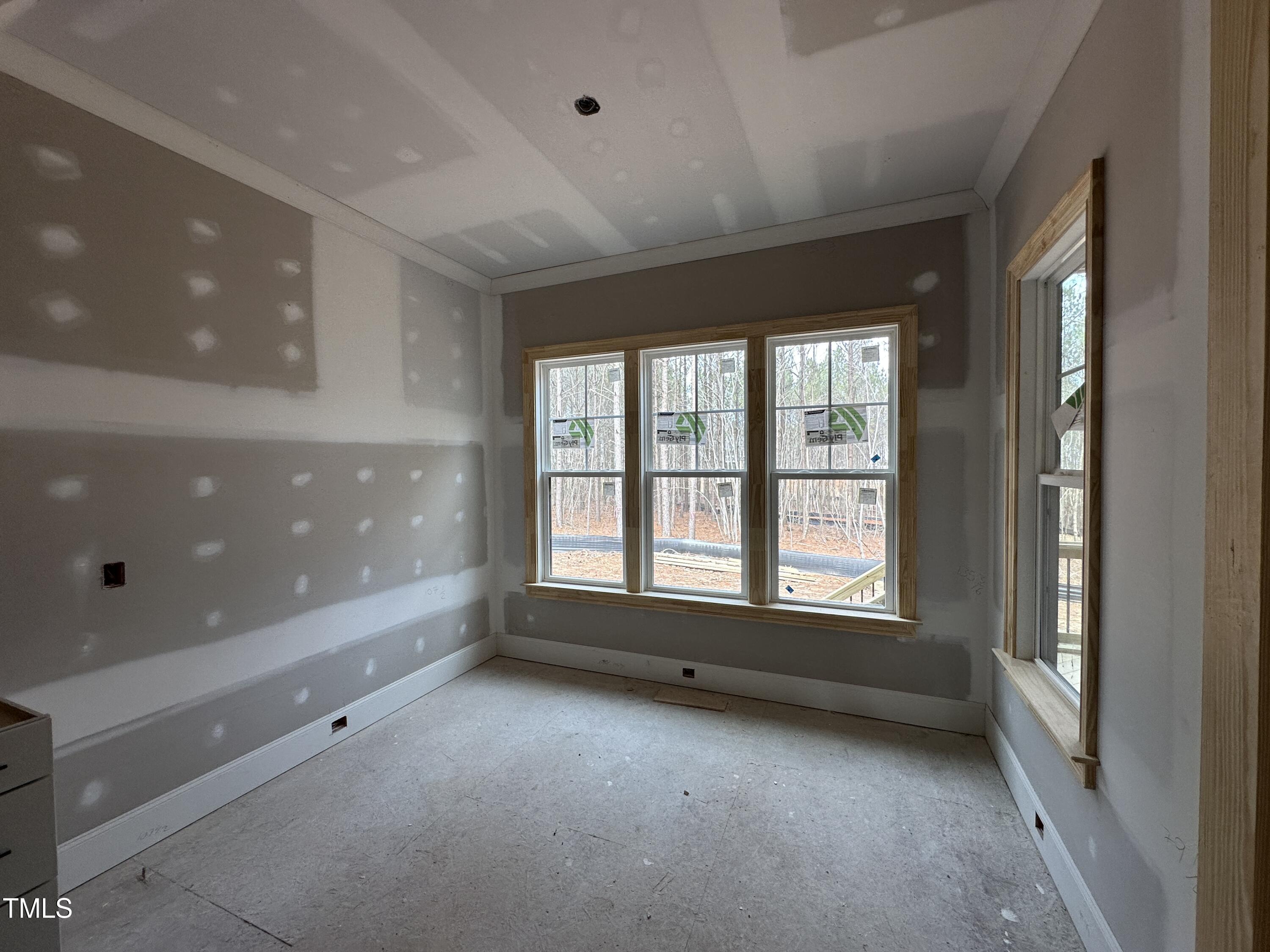 25 Chestnut Oak Drive