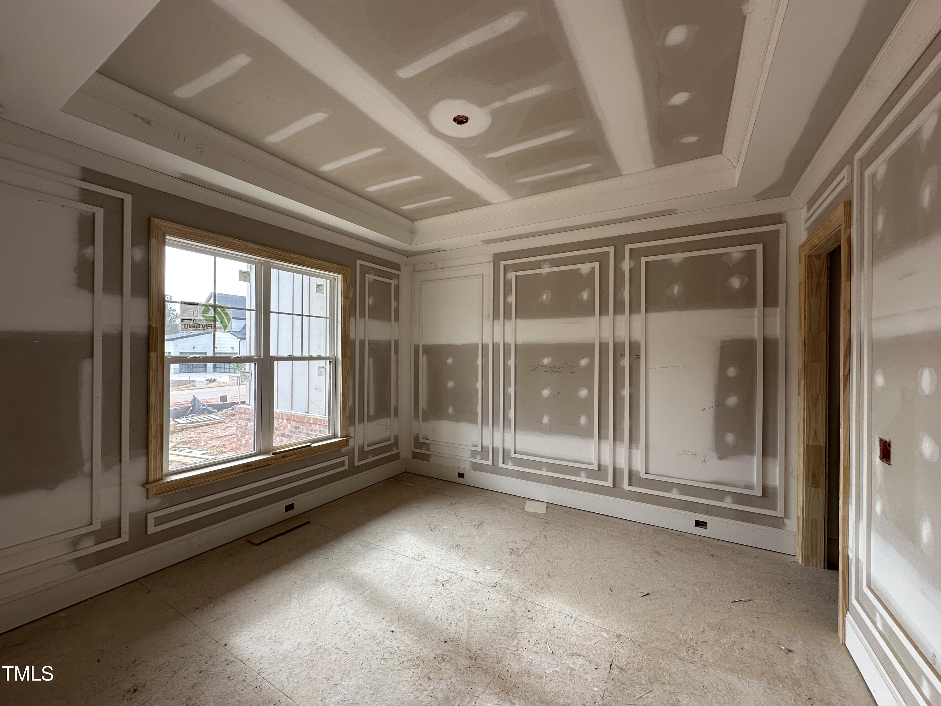 25 Chestnut Oak Drive