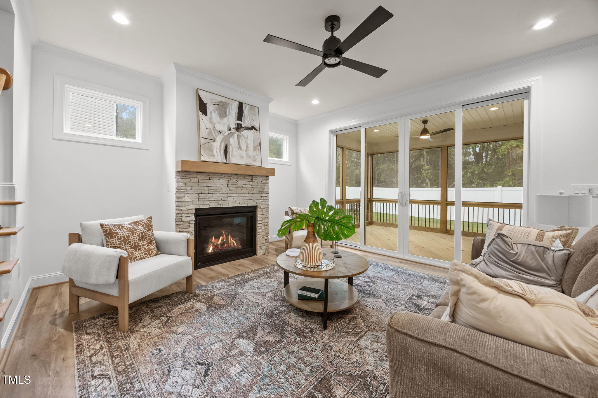 2621 Silver Gate Court