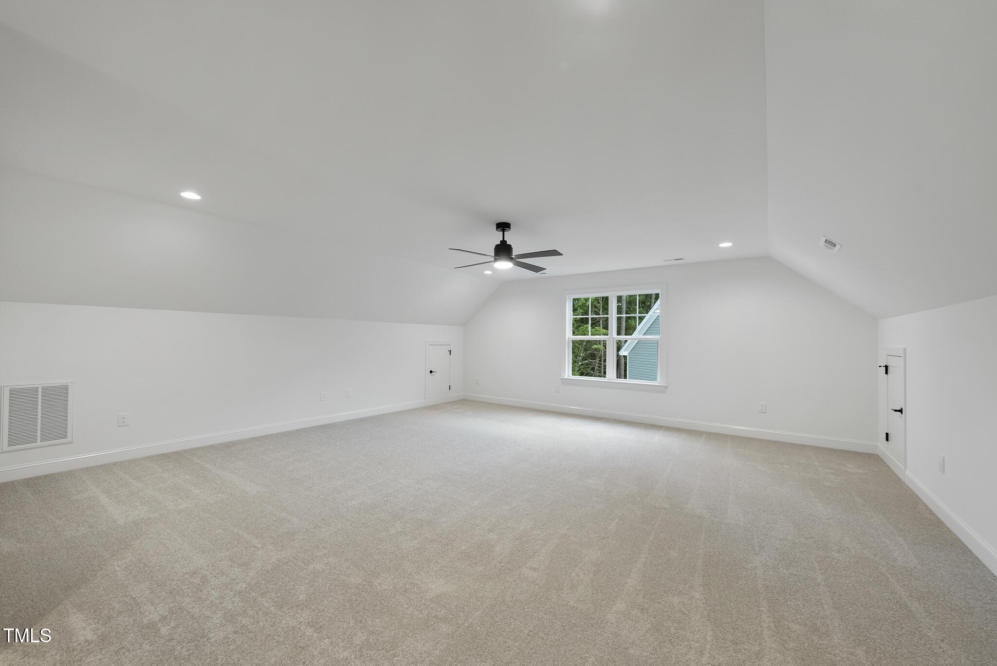 2621 Silver Gate Court