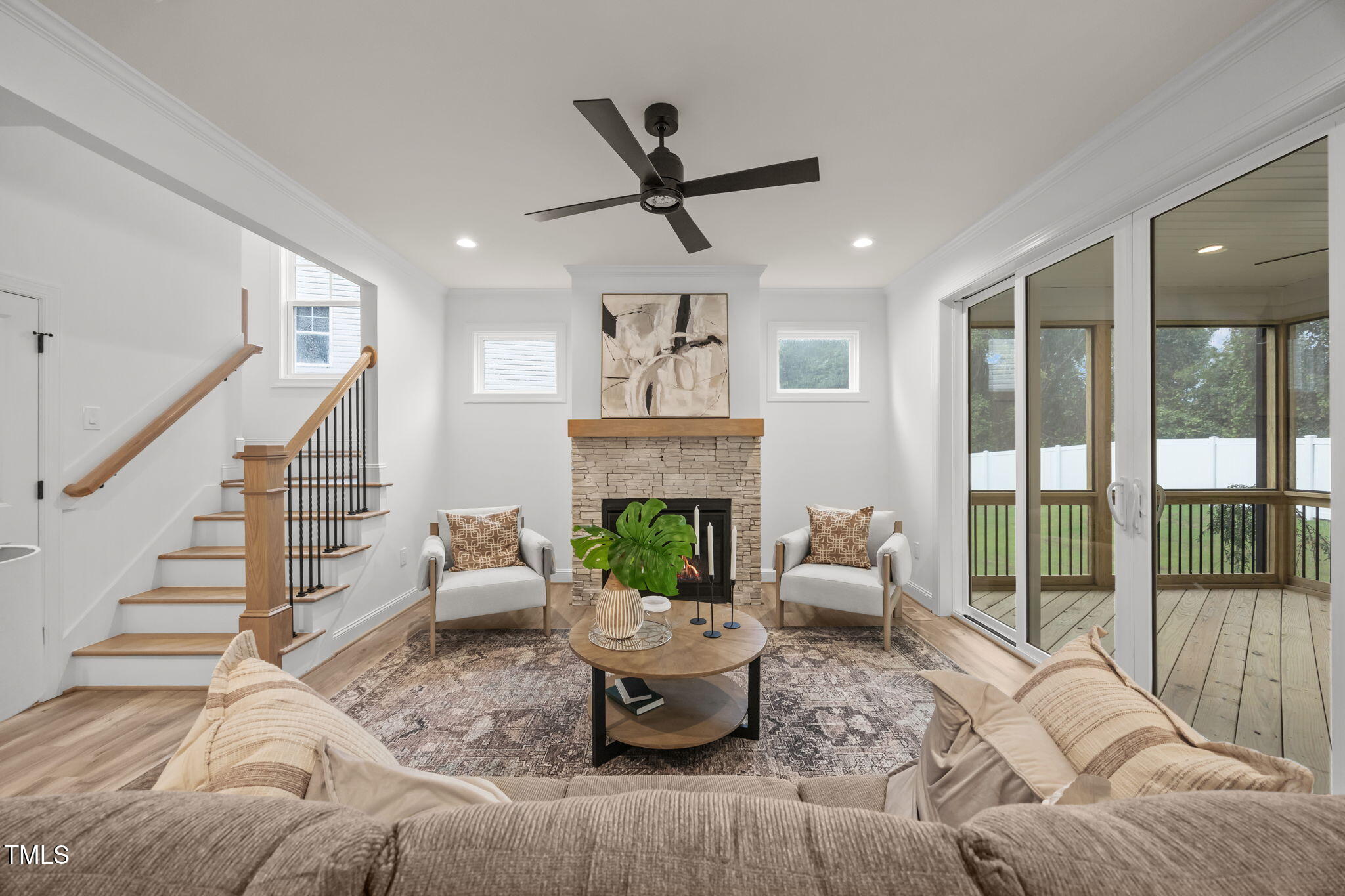2621 Silver Gate Court
