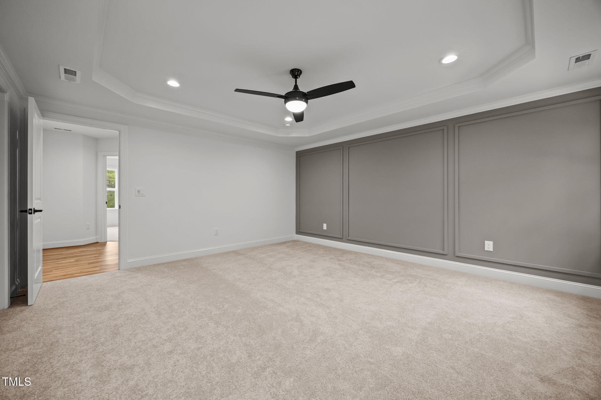 2621 Silver Gate Court