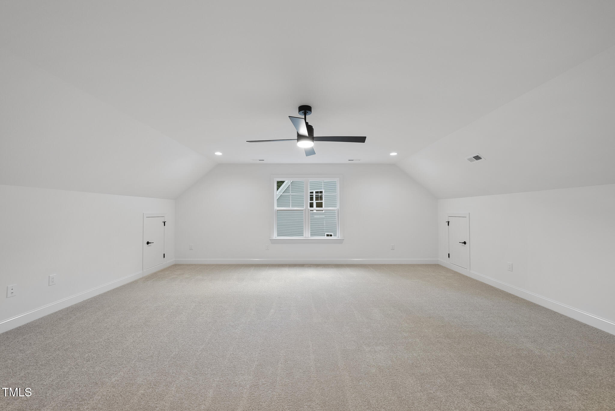 2621 Silver Gate Court