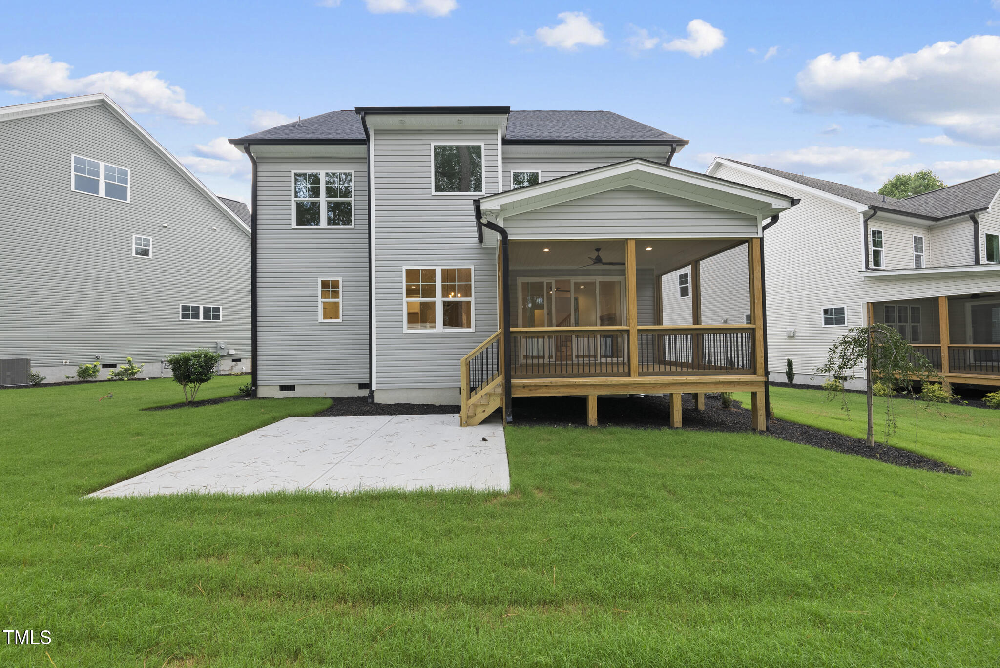 2621 Silver Gate Court
