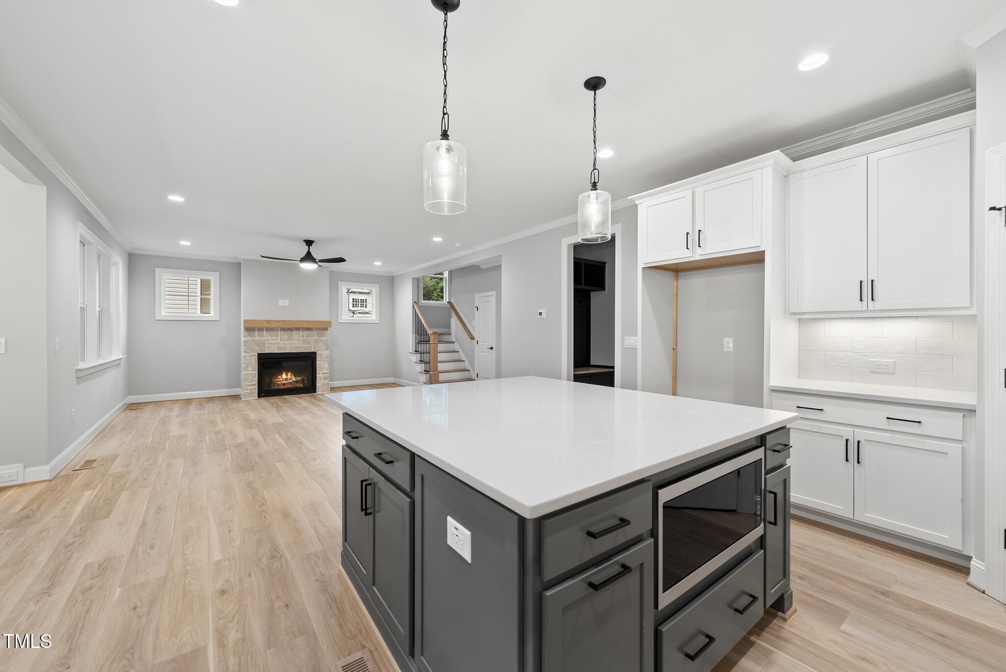 2613 Silver Gate Court