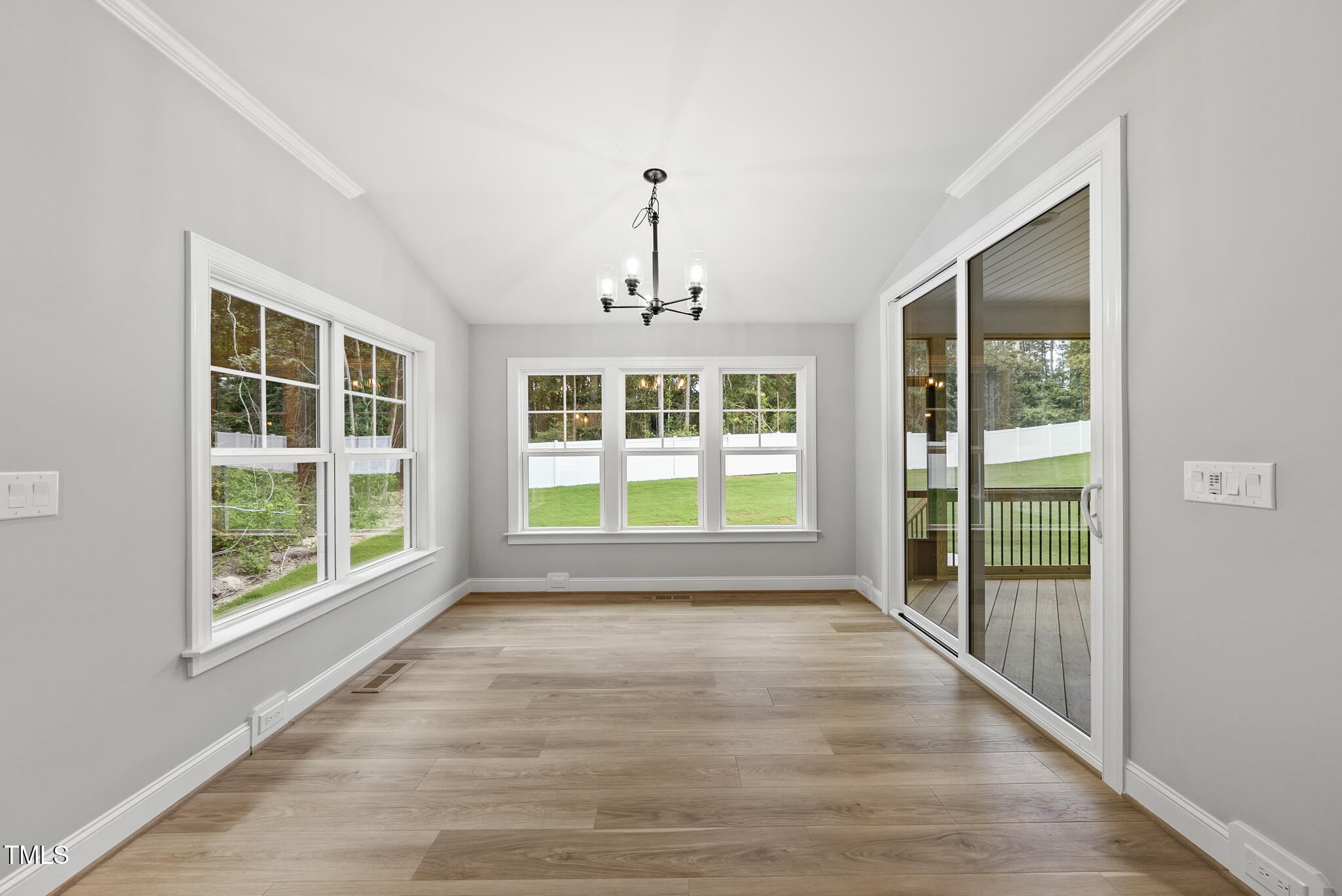 2613 Silver Gate Court
