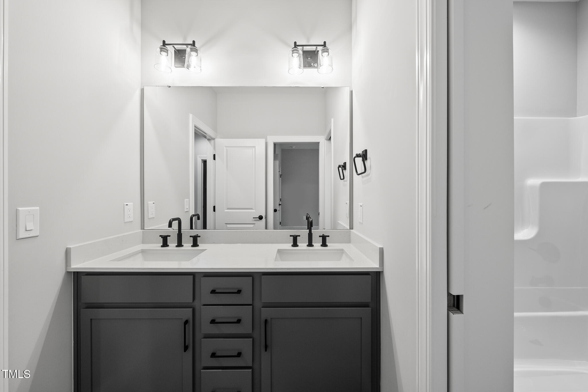 2613 Silver Gate Court