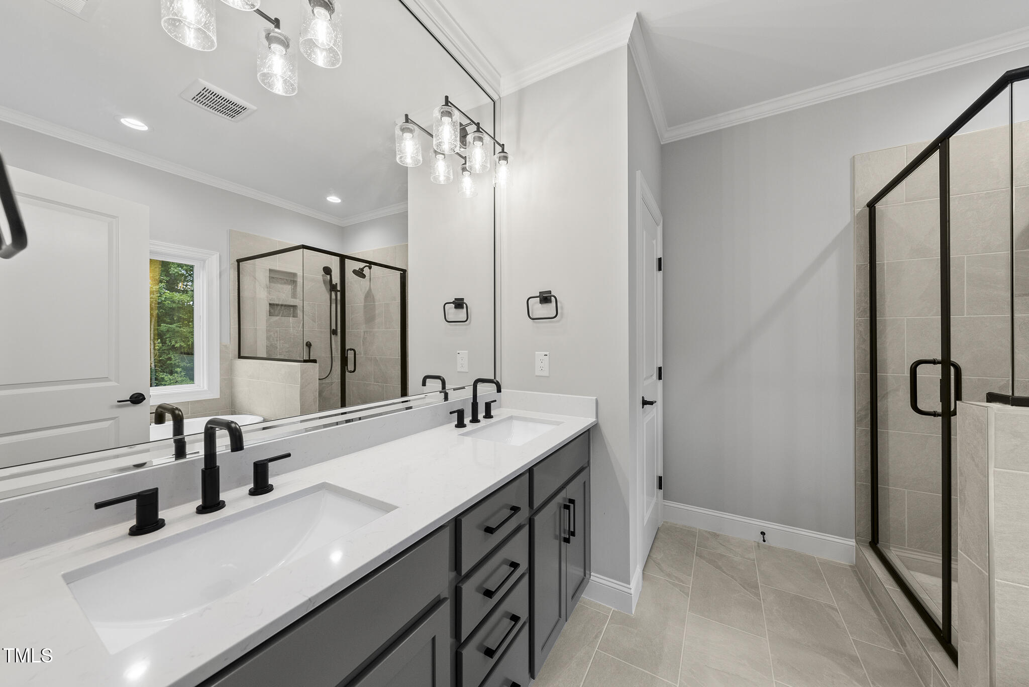 2613 Silver Gate Court
