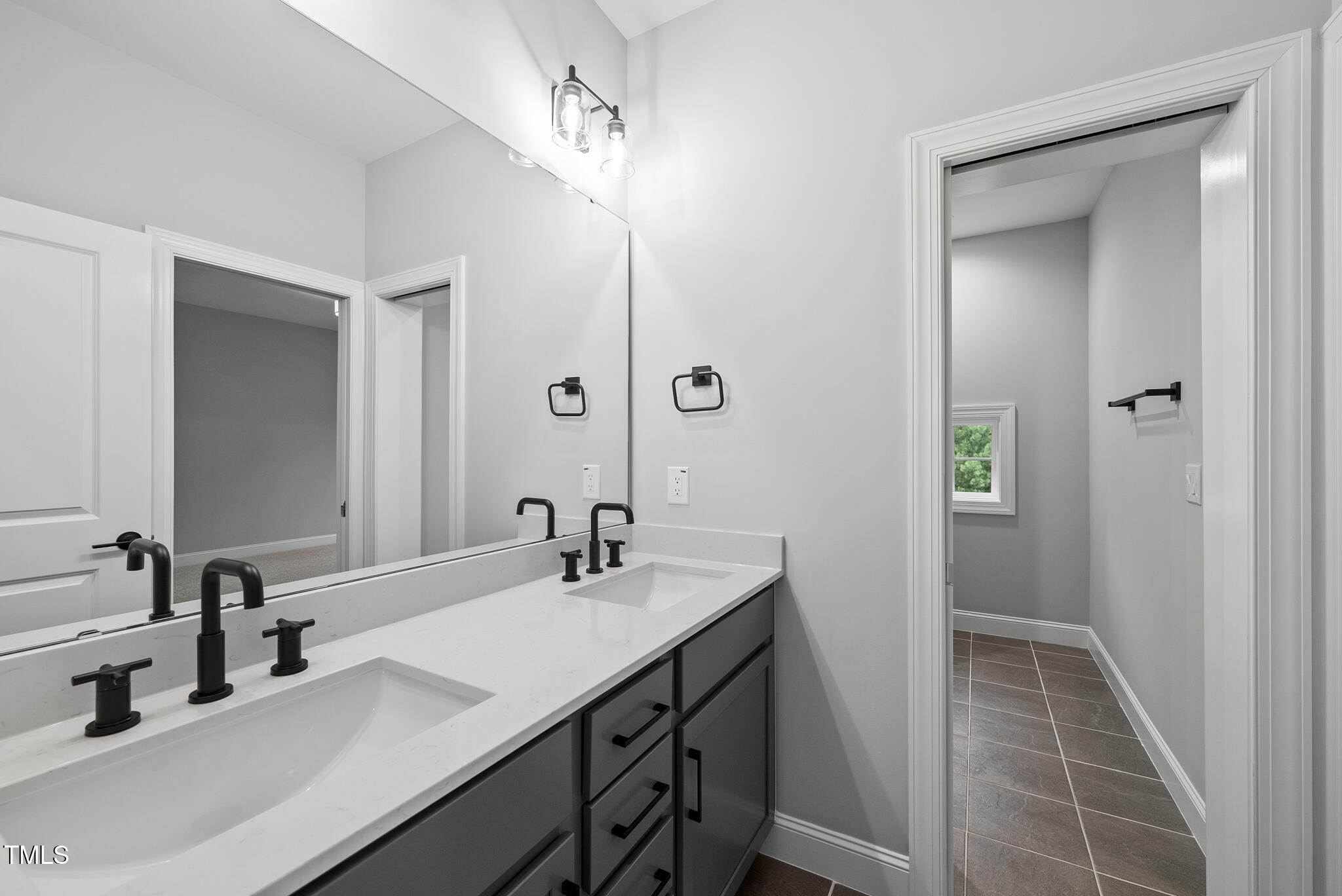 2613 Silver Gate Court