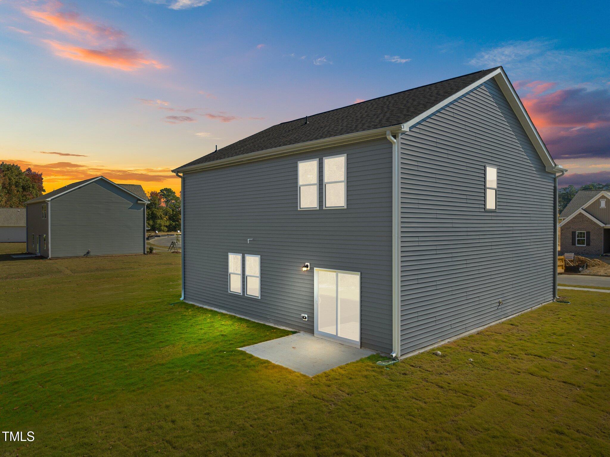 26 Rolling Banks Drive