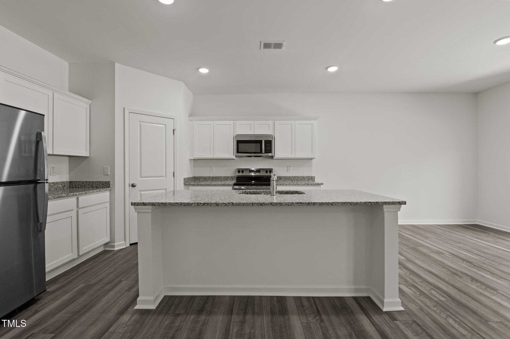 26 Rolling Banks Drive
