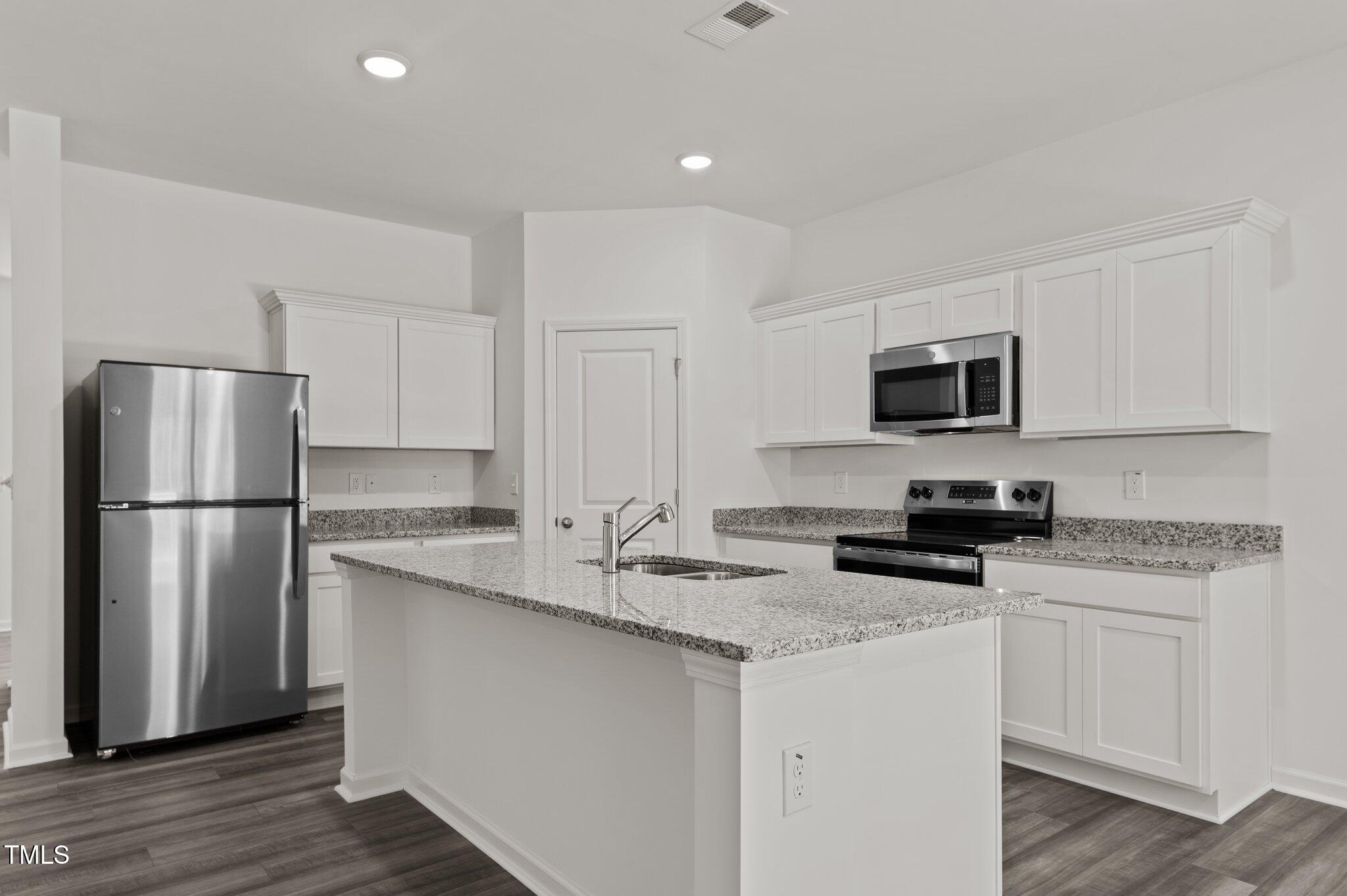 26 Rolling Banks Drive
