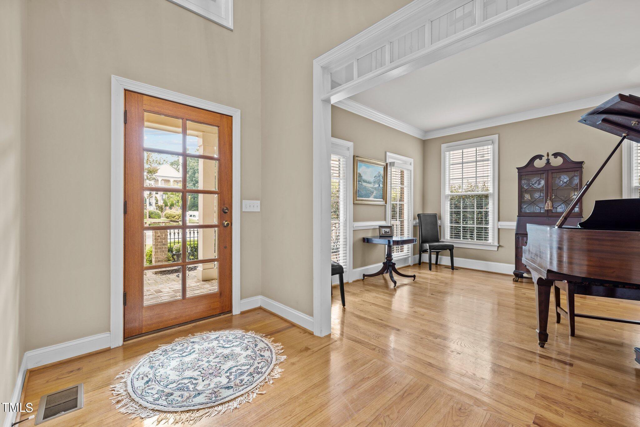 2700 Charleston Oaks Drive