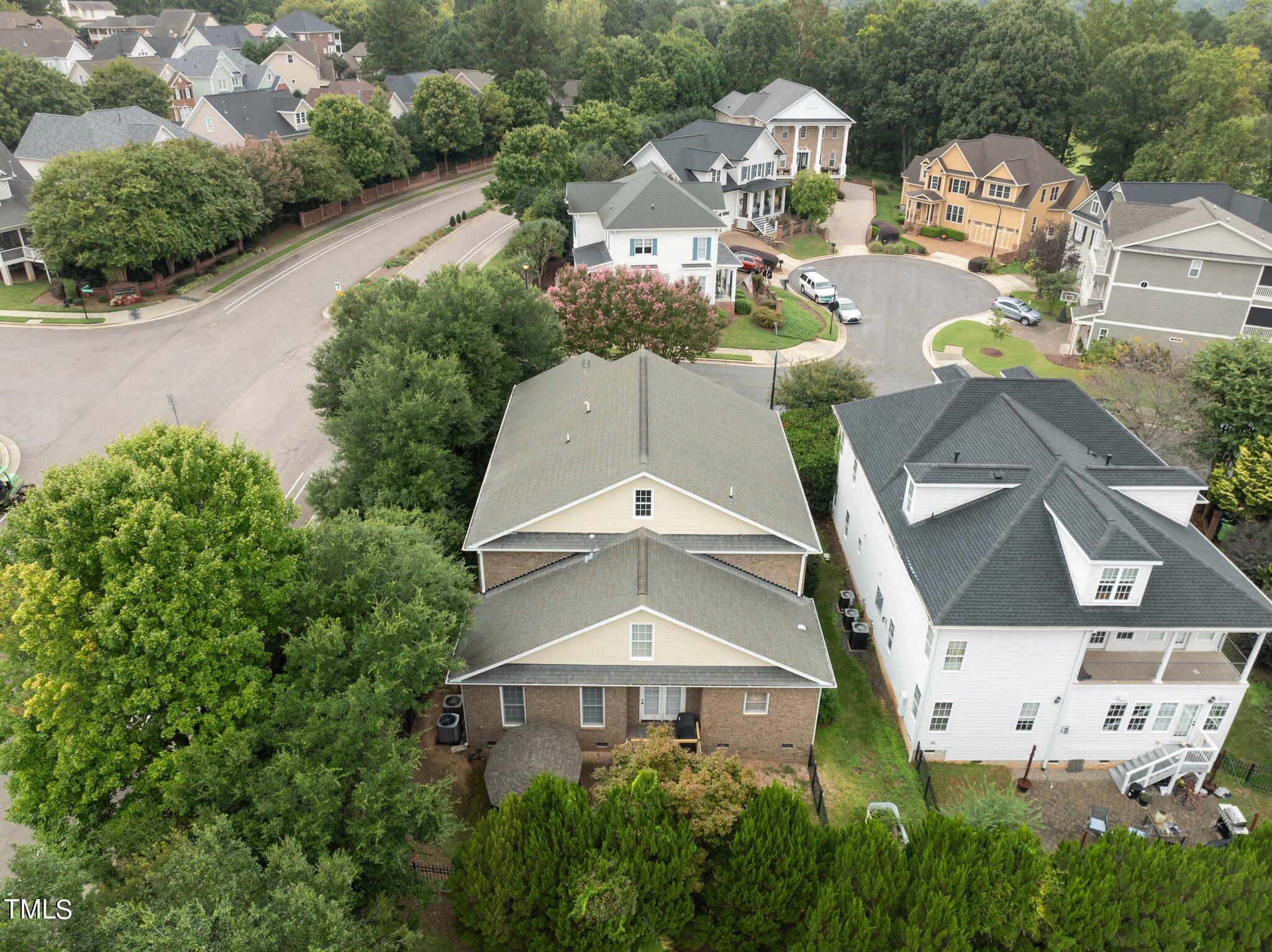 2700 Charleston Oaks Drive