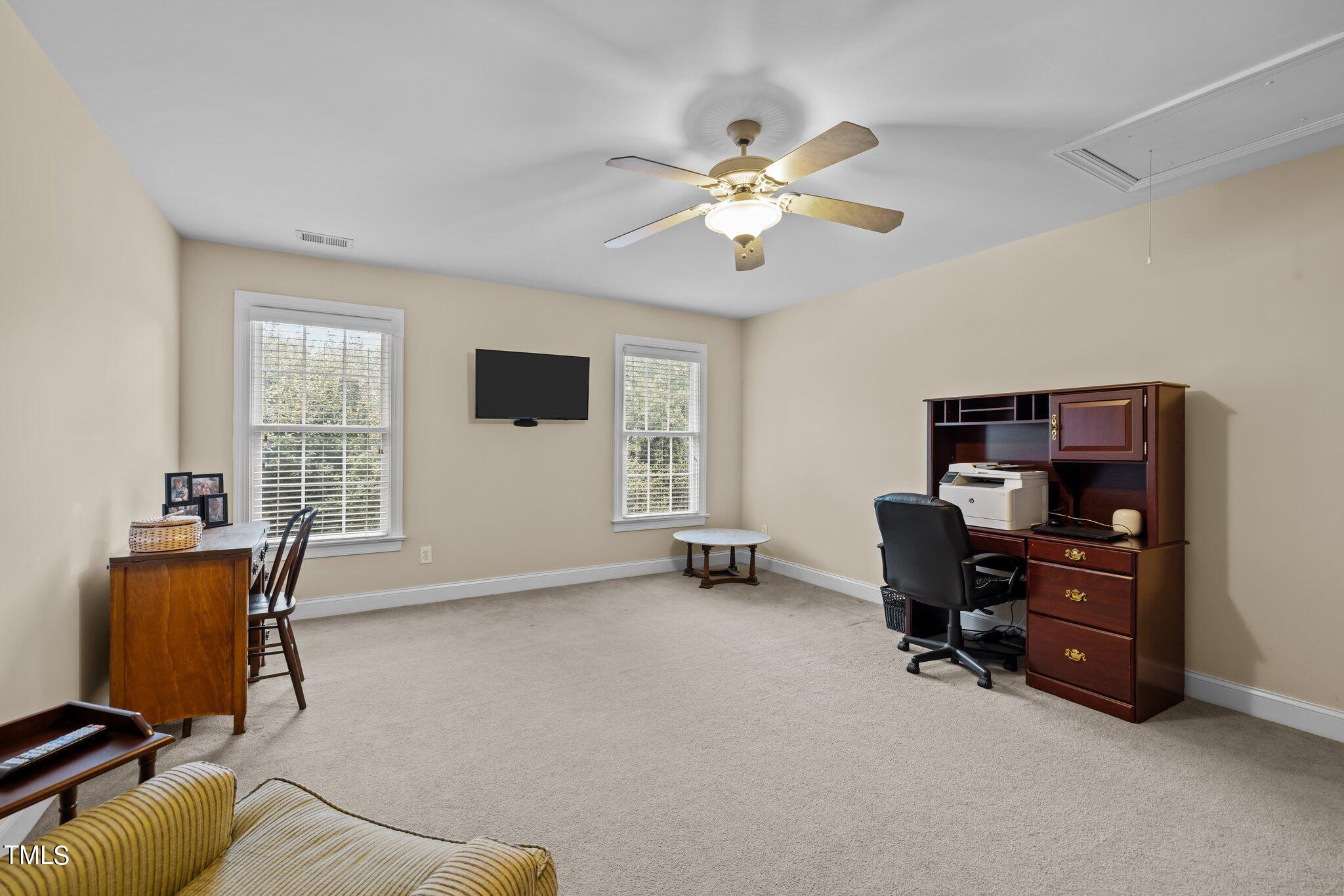 2700 Charleston Oaks Drive