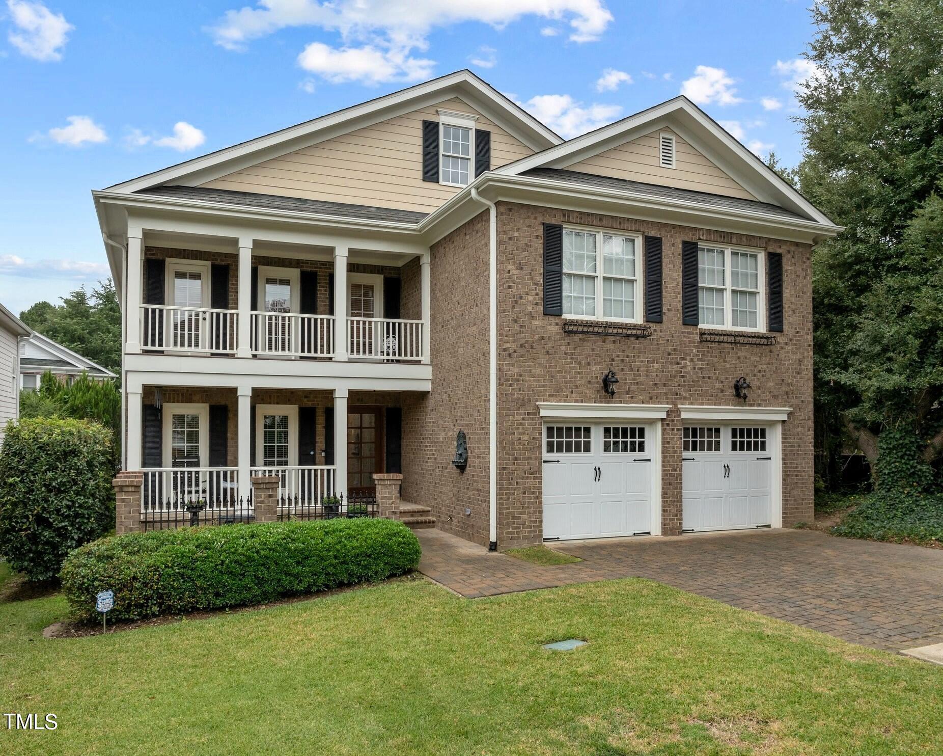 2700 Charleston Oaks Drive