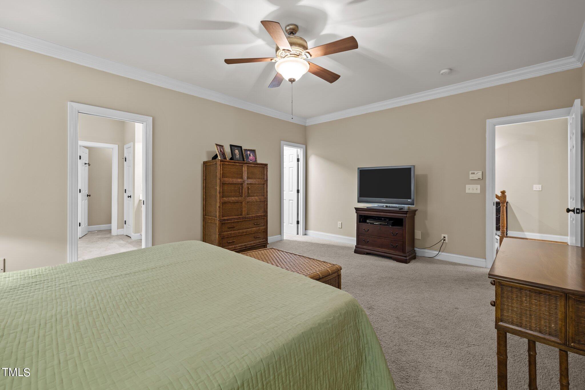 2700 Charleston Oaks Drive