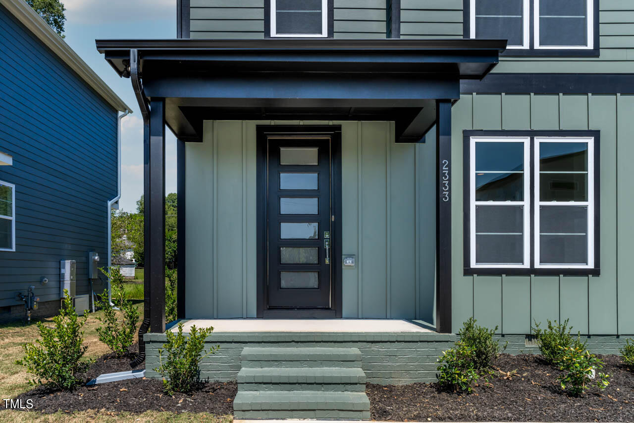 2333 E Main Street