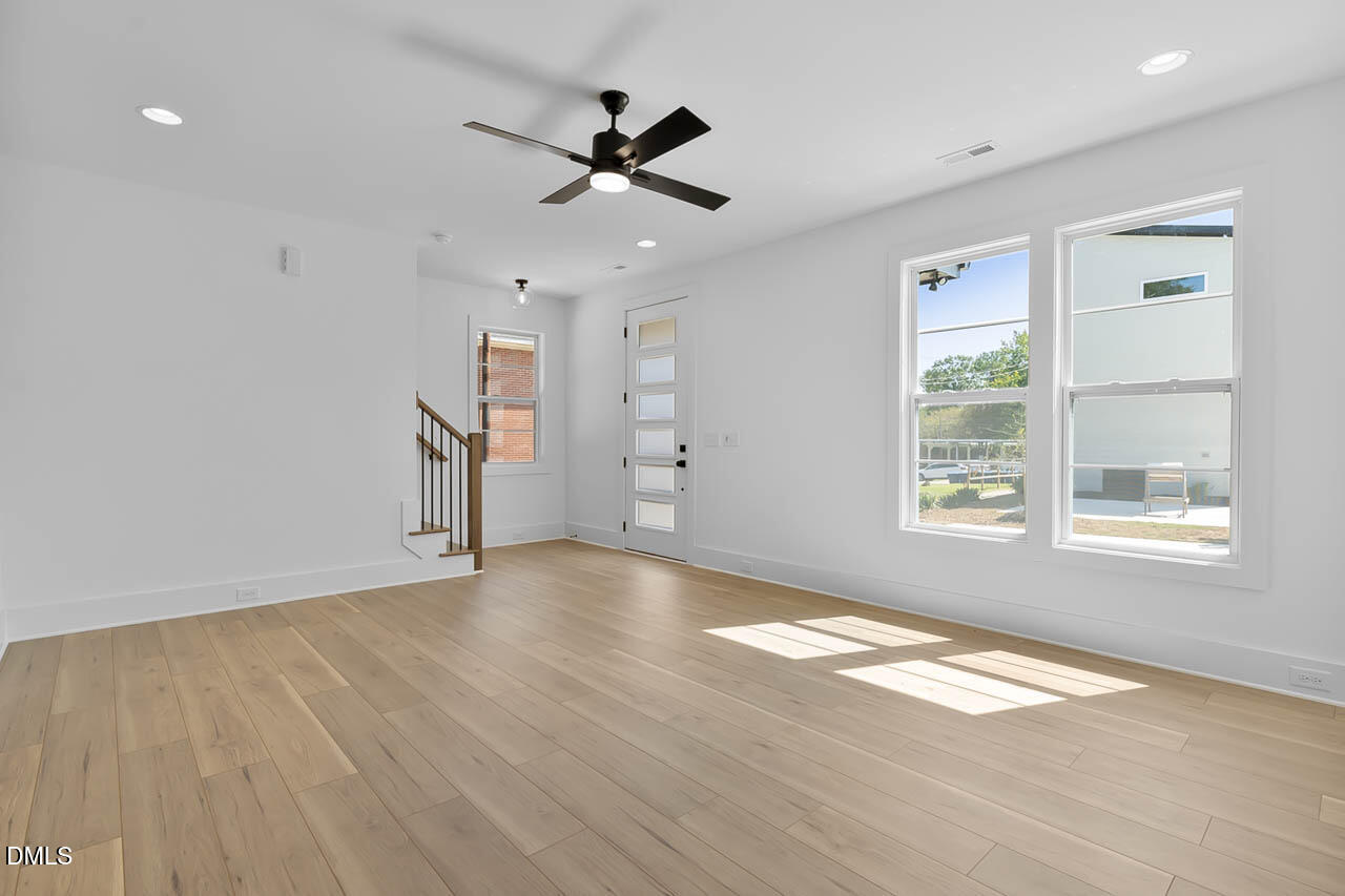 2337 E Main Street