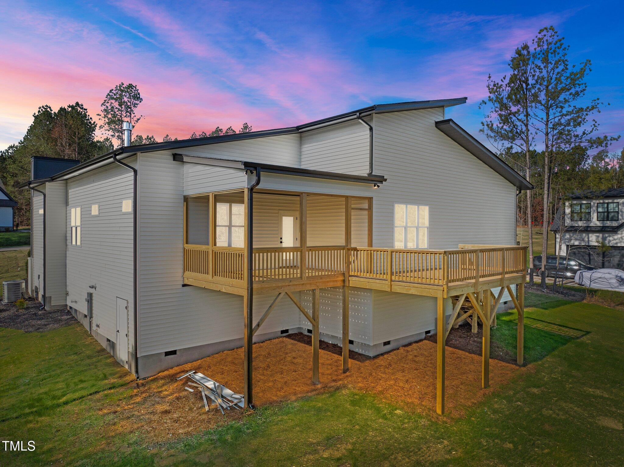 40 Woodford Way