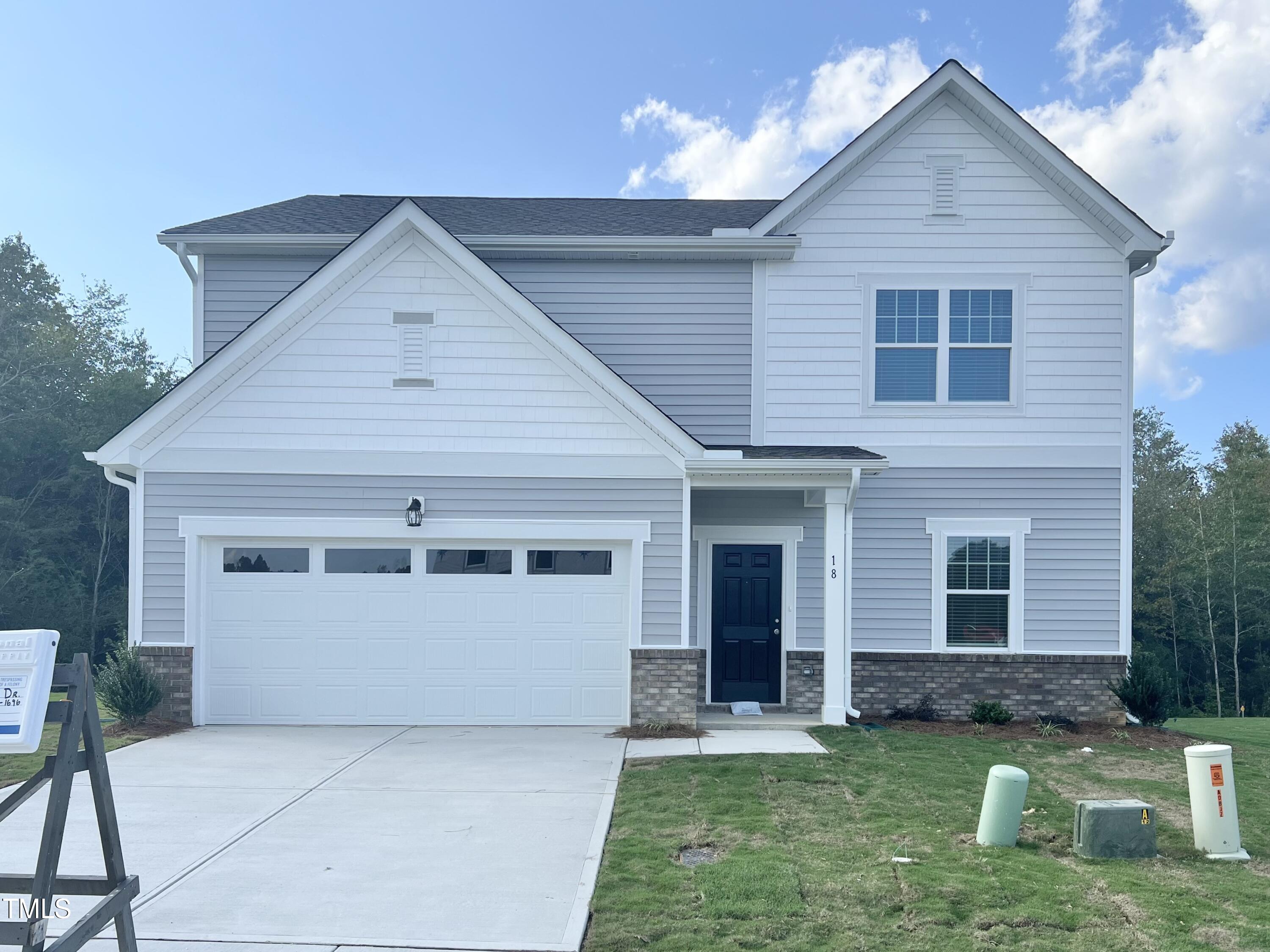 18 Rolling Banks Drive