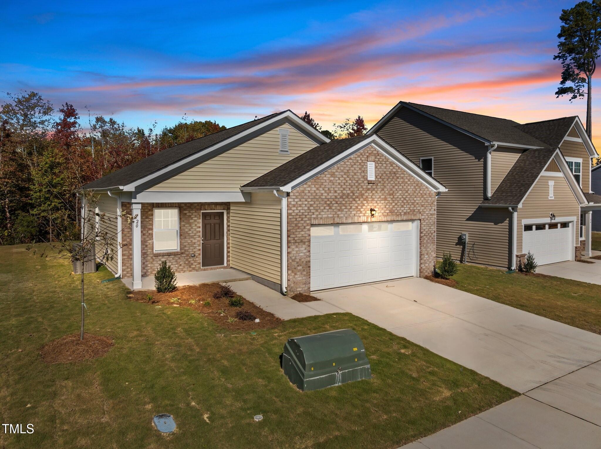 20 Rolling Banks Drive