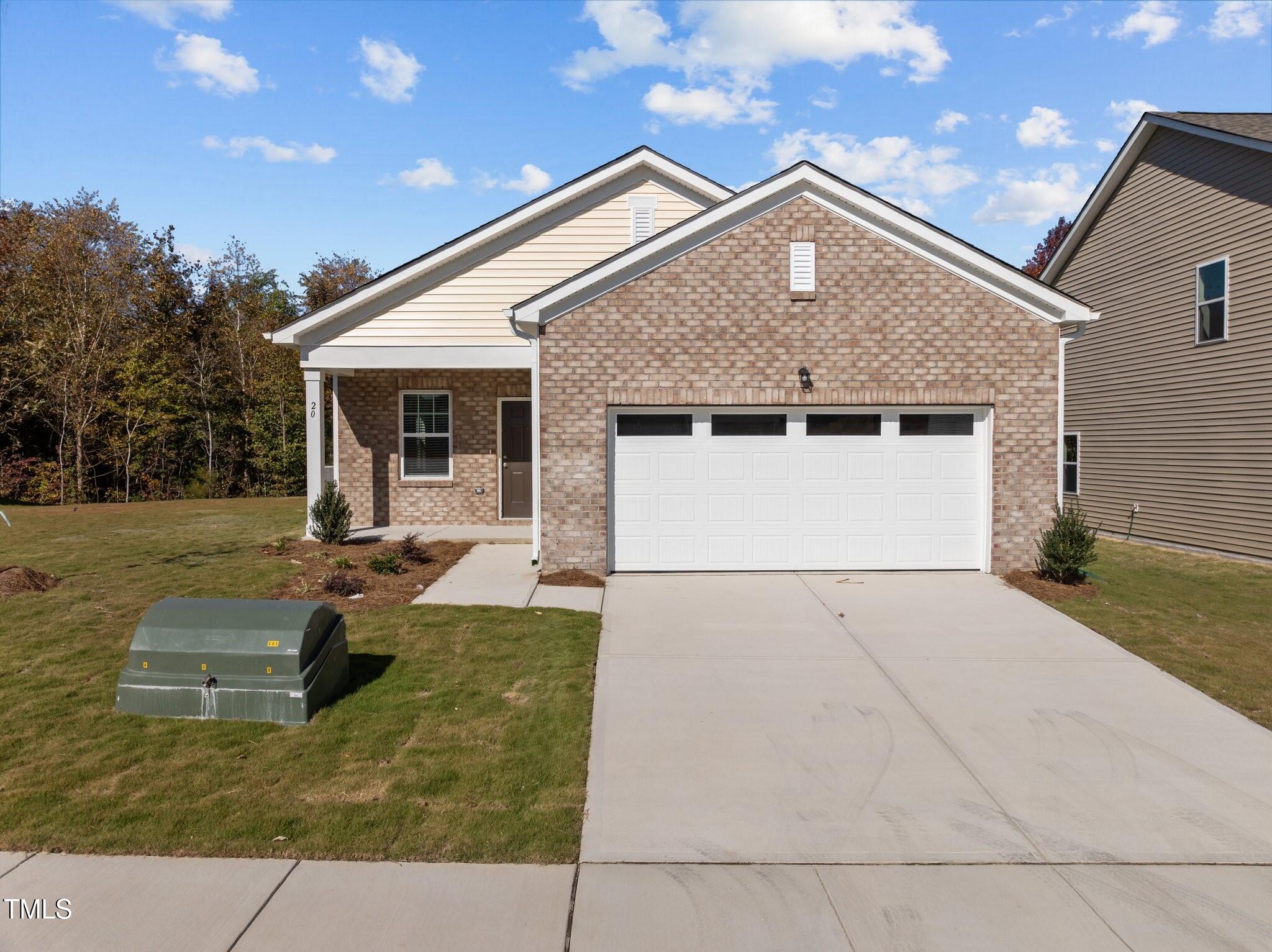 20 Rolling Banks Drive