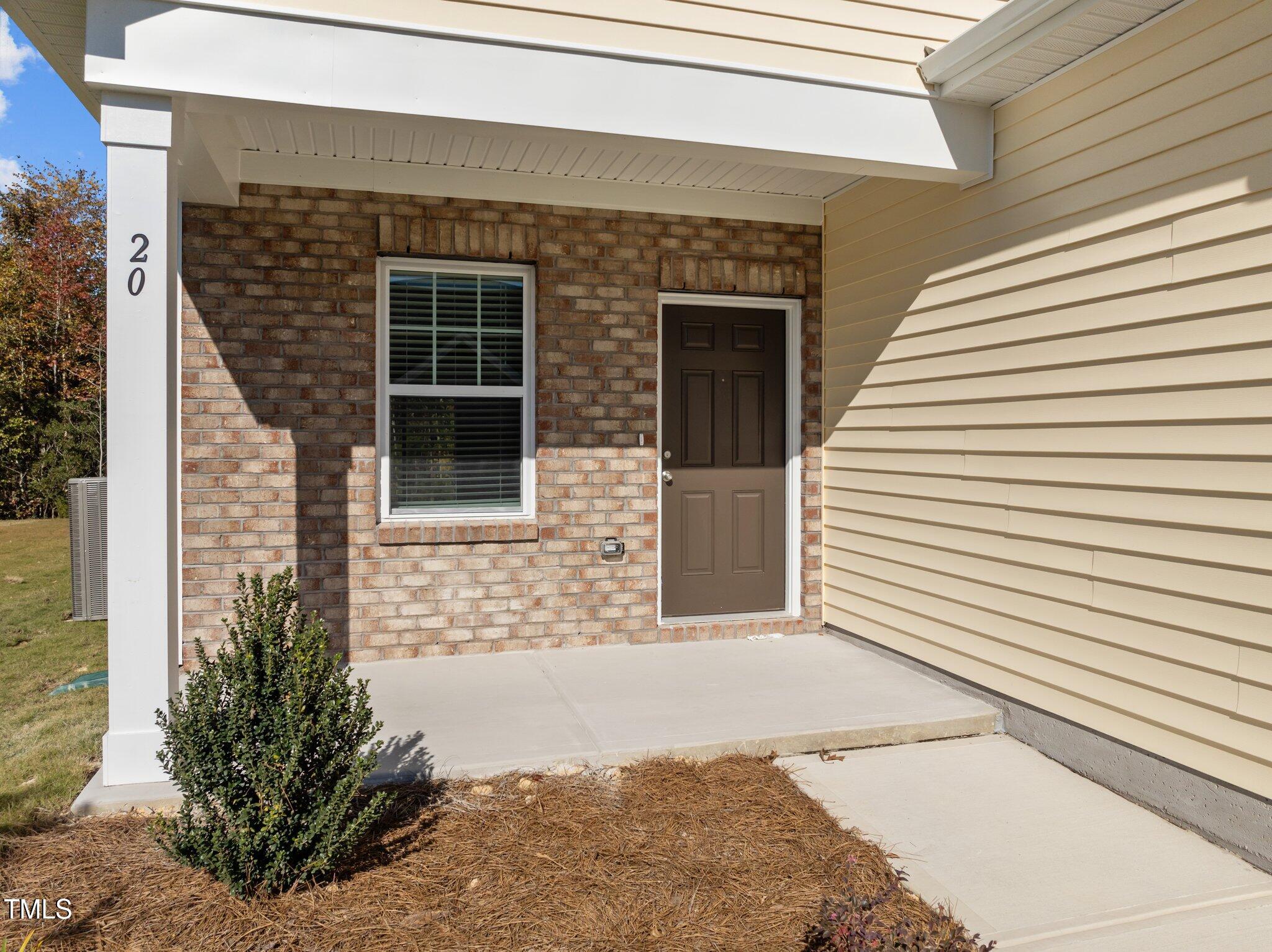 20 Rolling Banks Drive