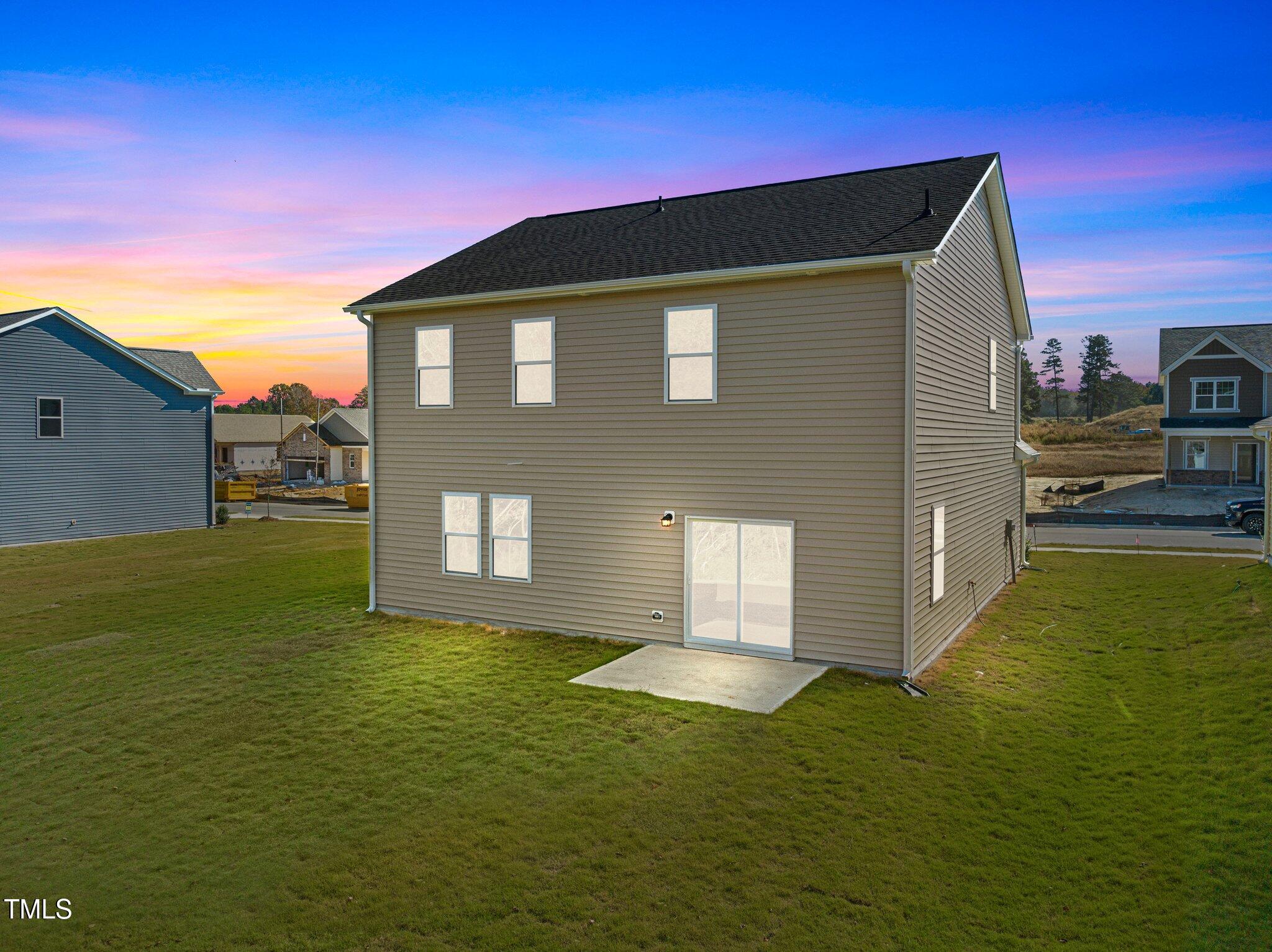24 Rolling Banks Drive
