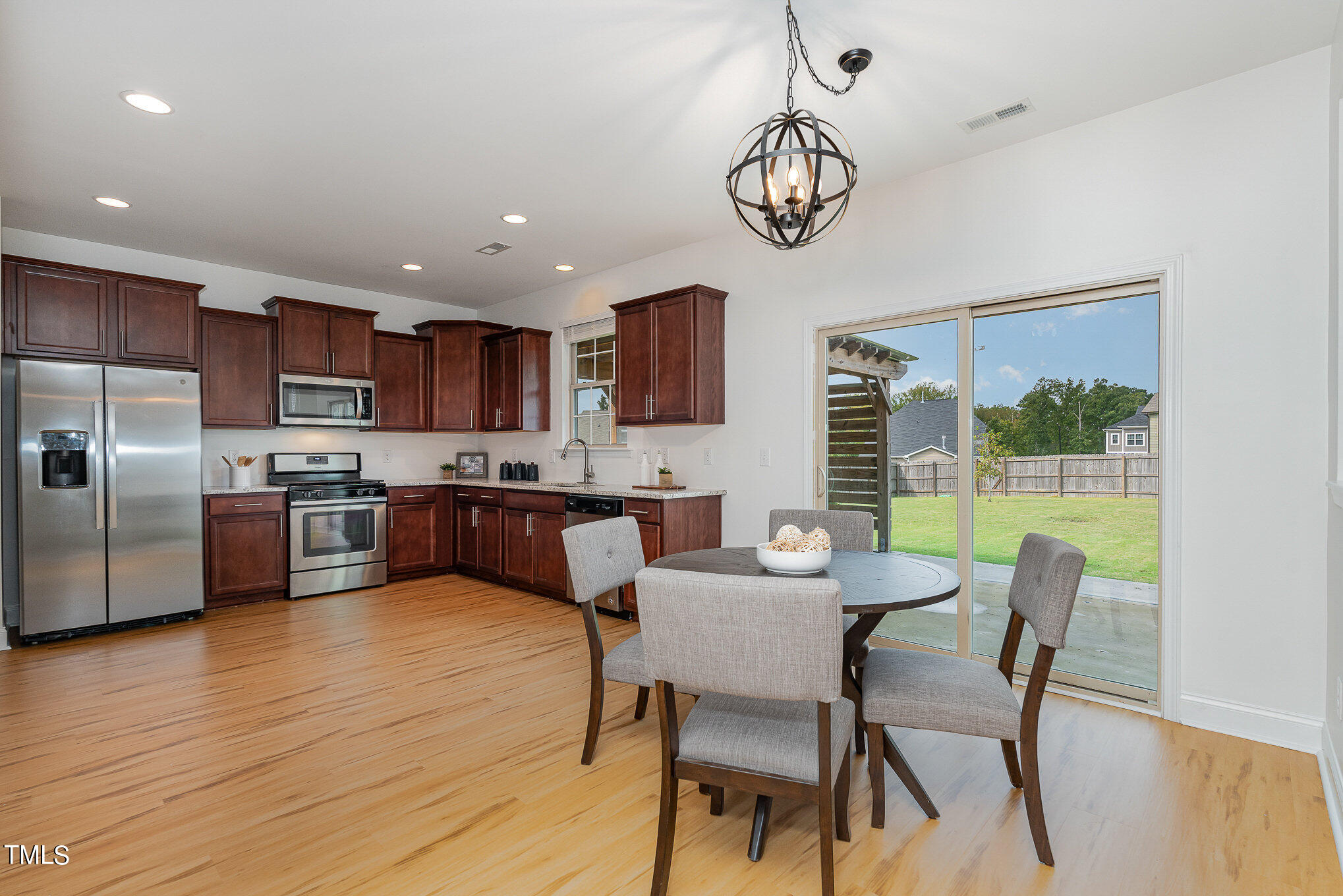 90 Flat Shoal Ln