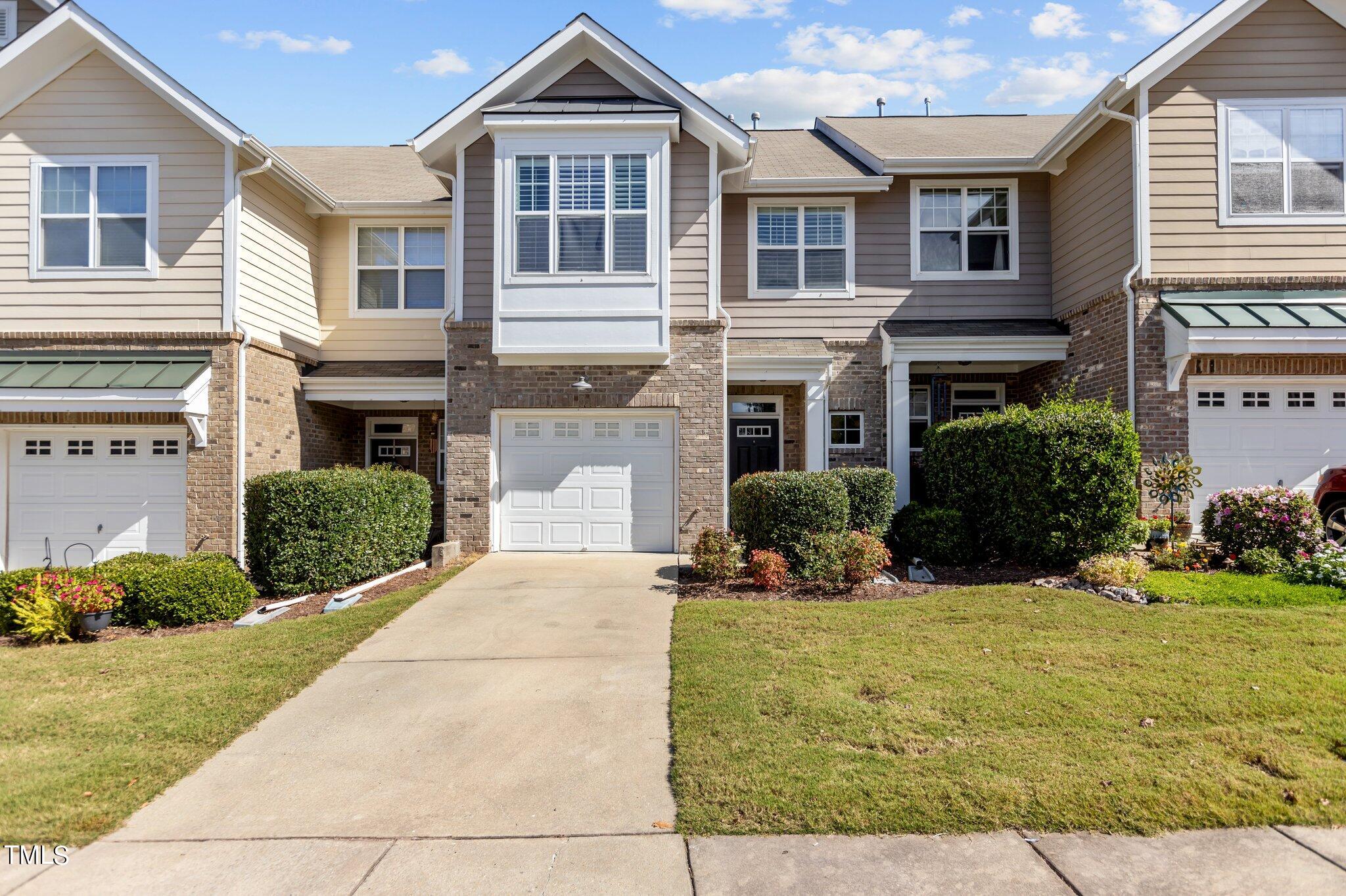 10110 Lynnberry Place