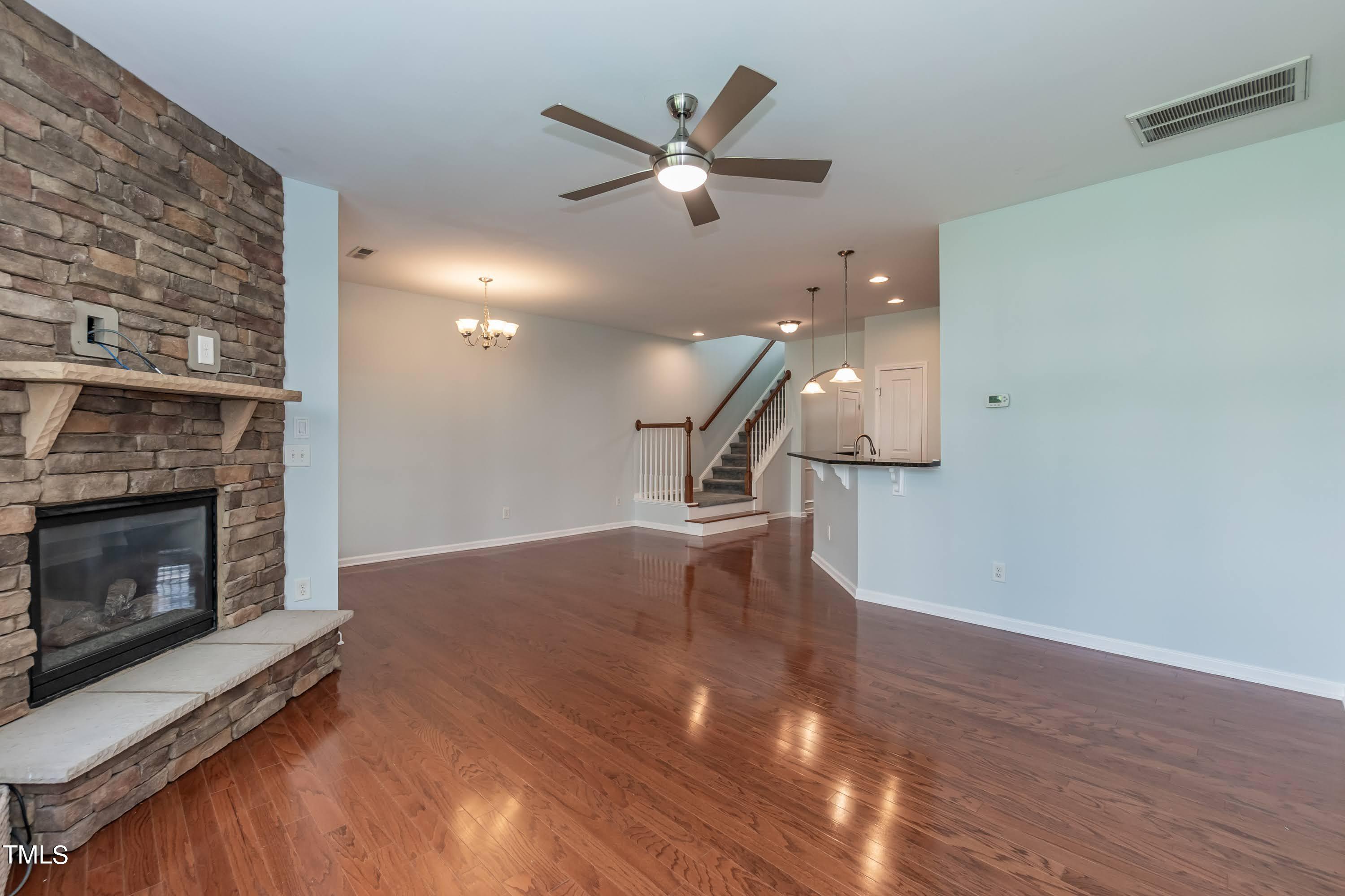 10110 Lynnberry Place