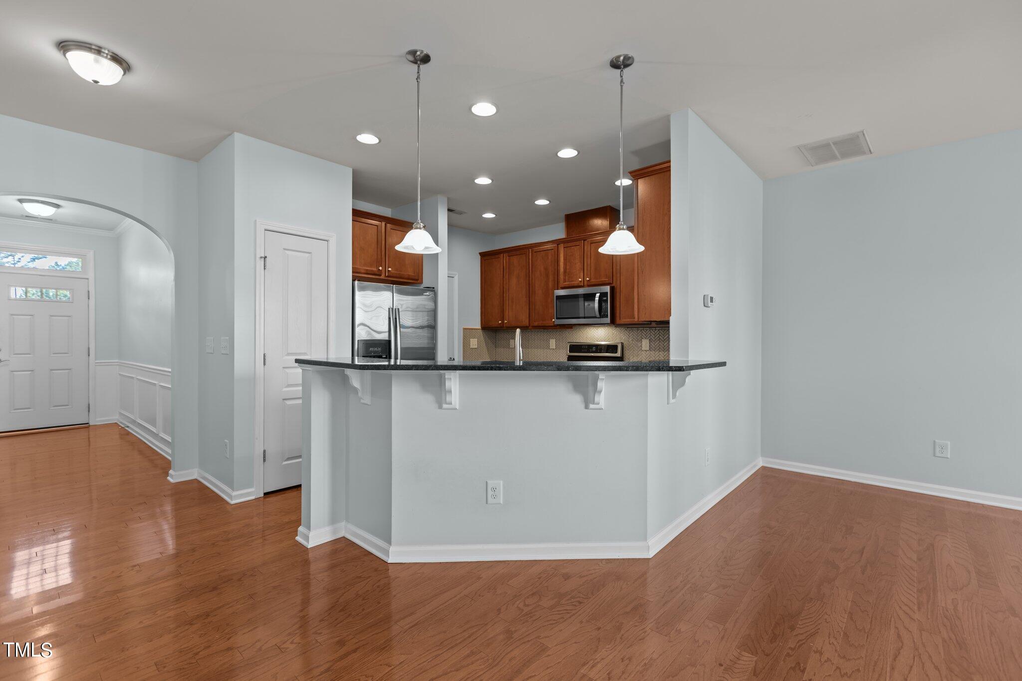 10110 Lynnberry Place
