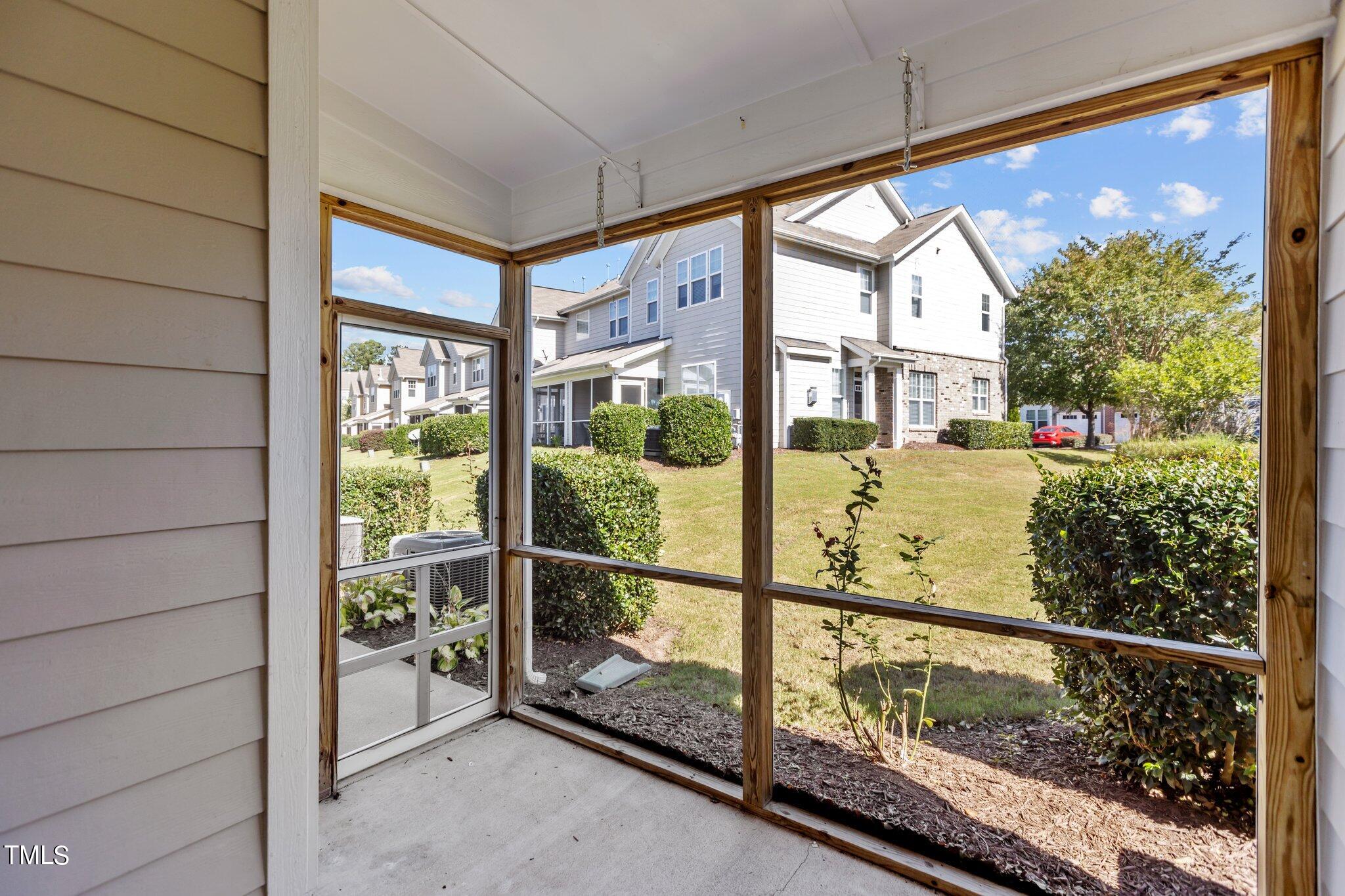 10110 Lynnberry Place