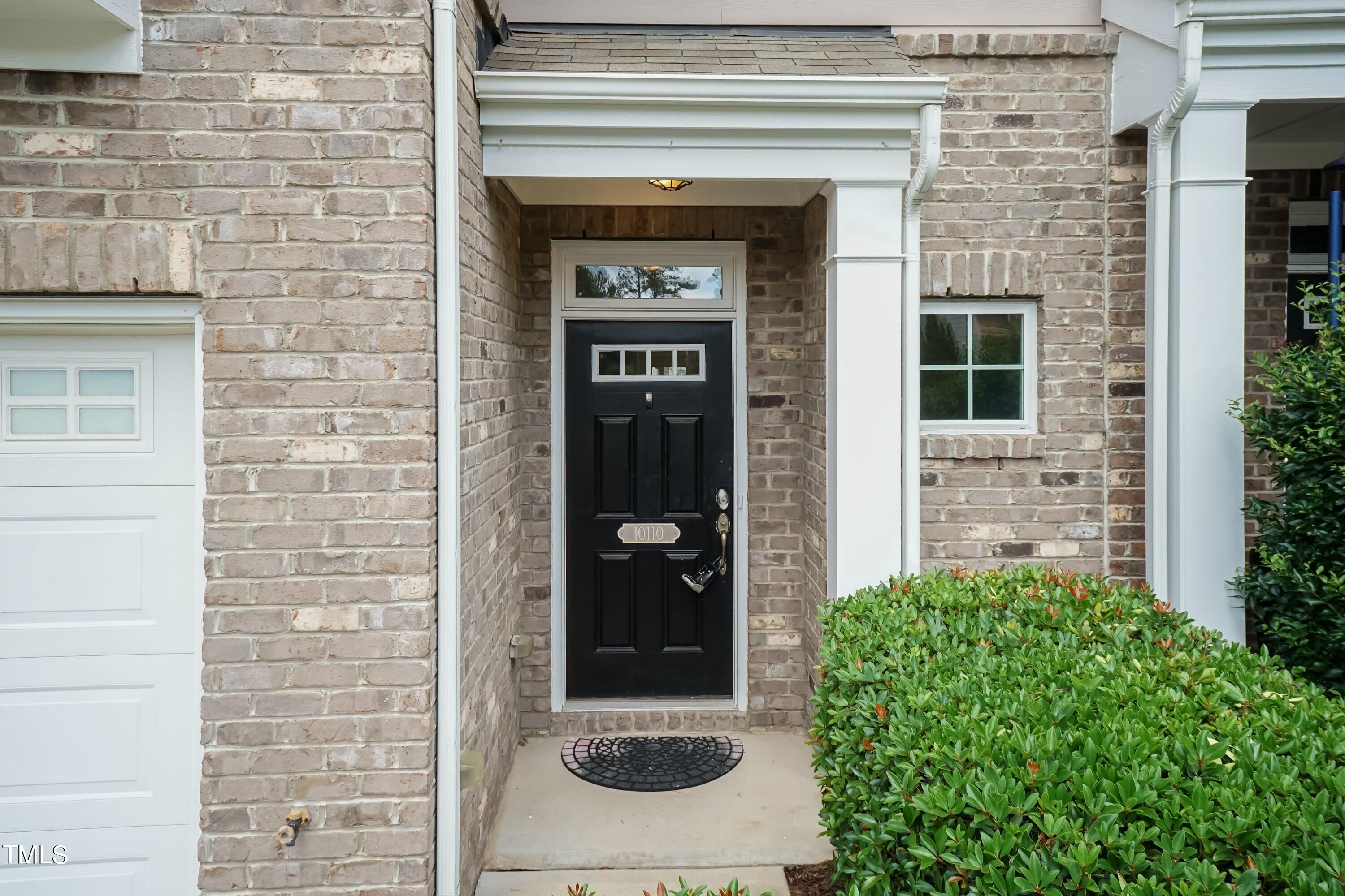 10110 Lynnberry Place