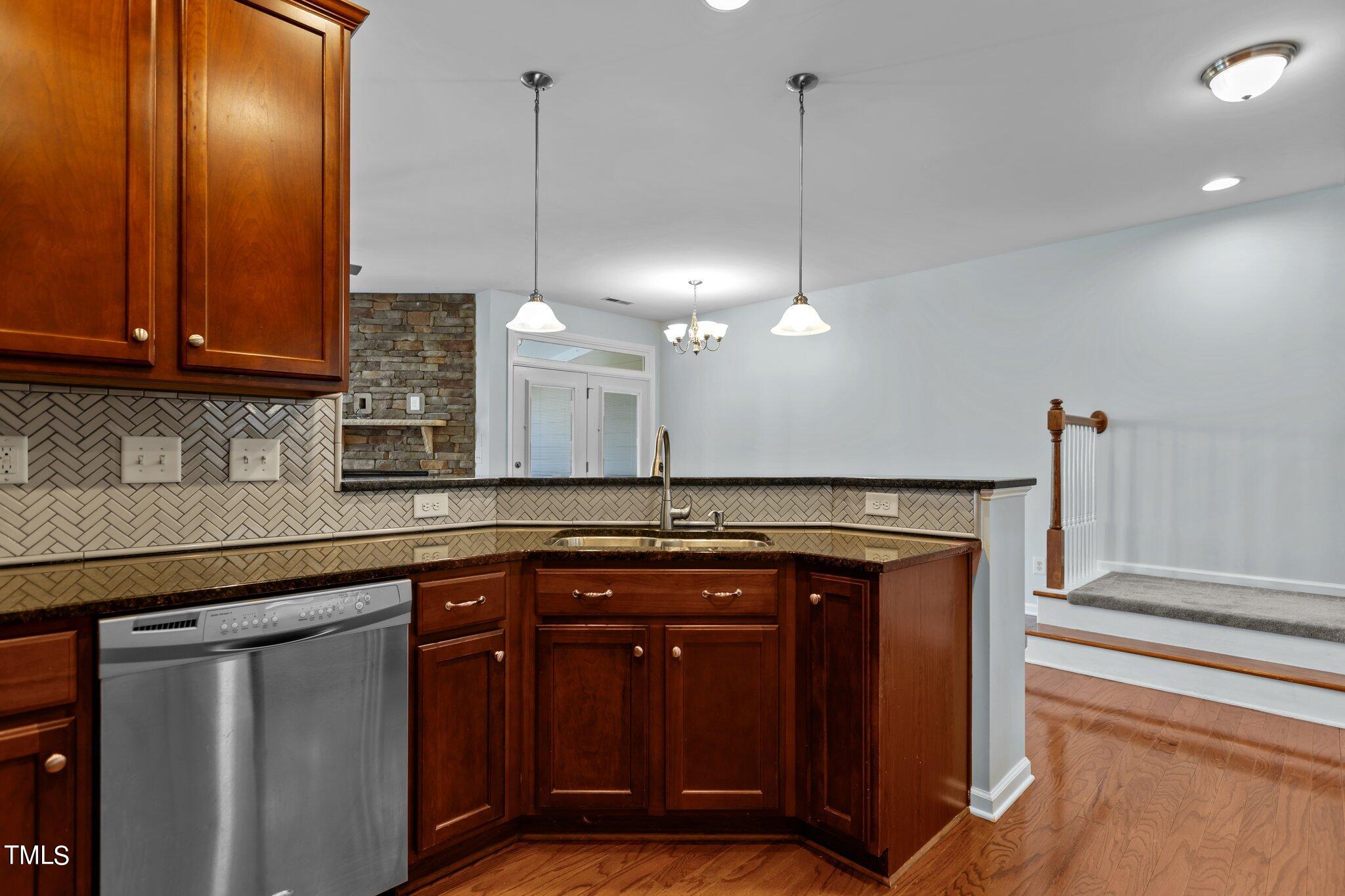 10110 Lynnberry Place