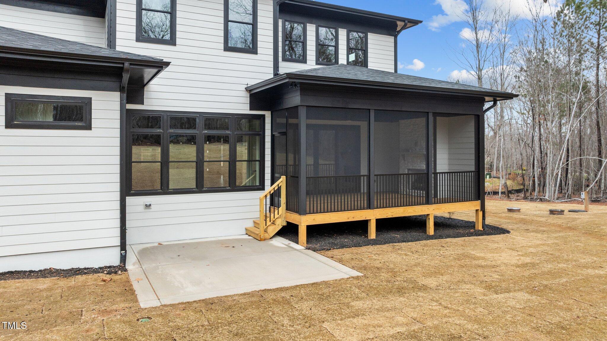 50 Chestnut Oak Drive