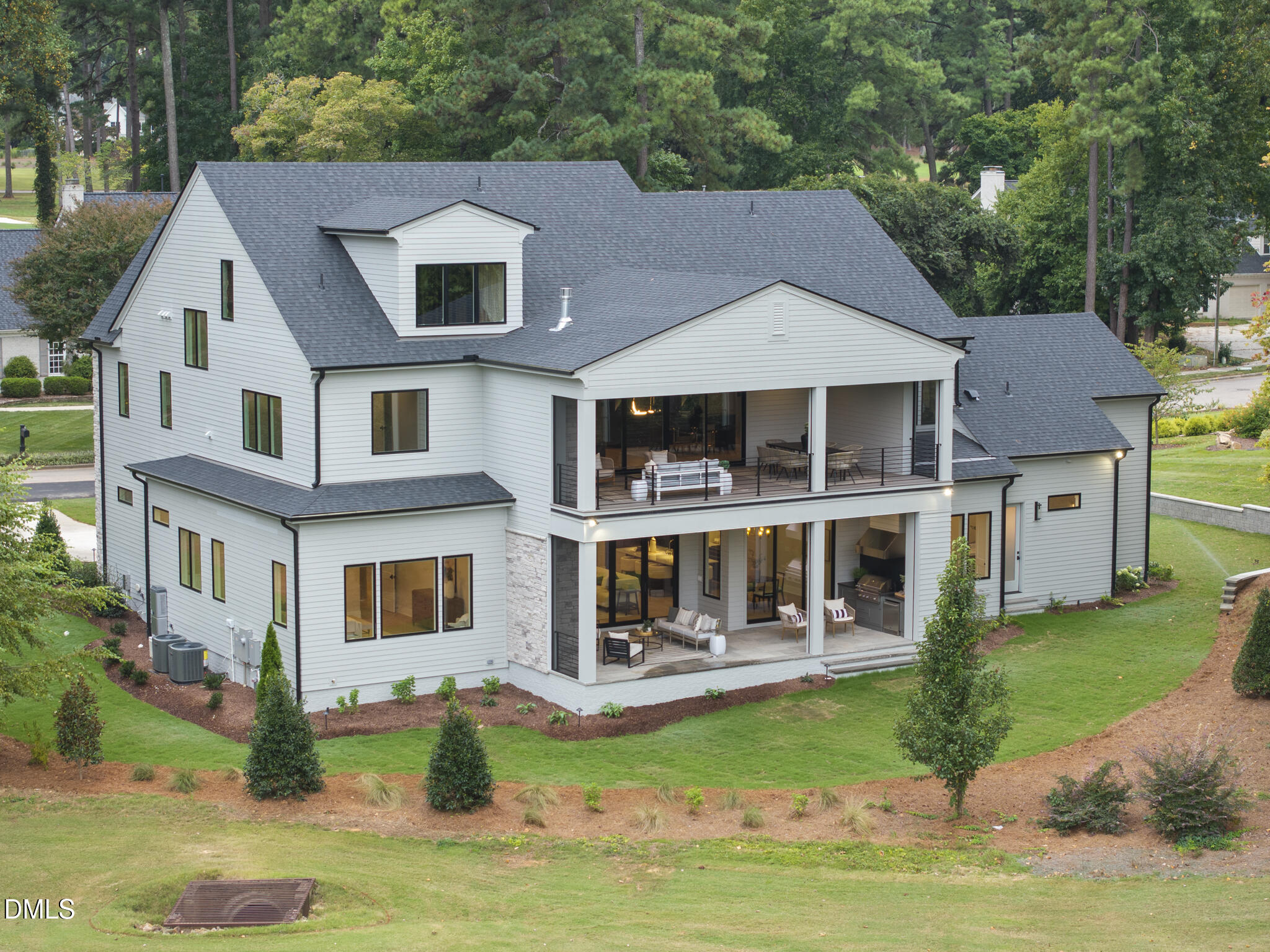 7000 North Ridge Drive