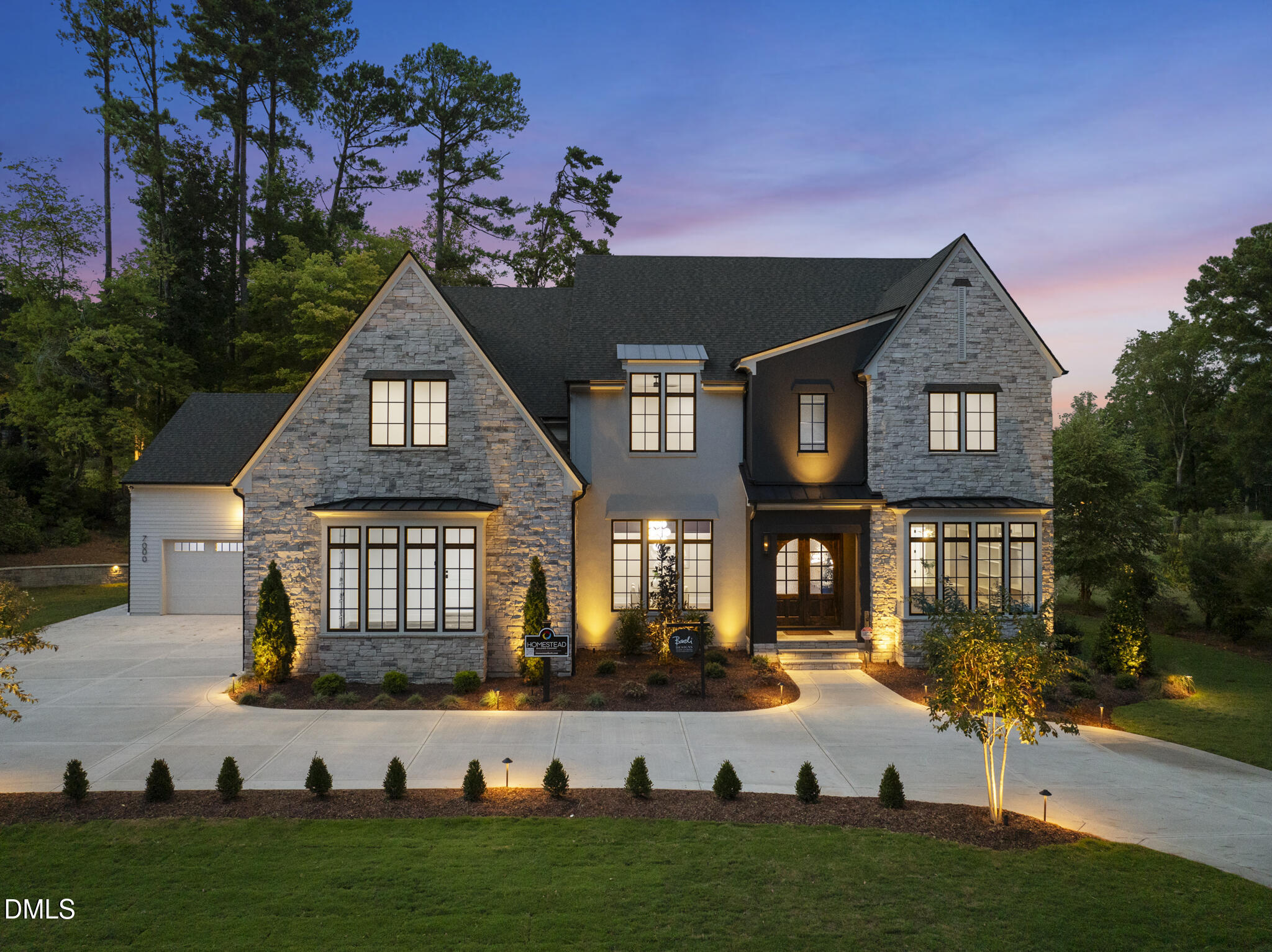 7000 North Ridge Drive