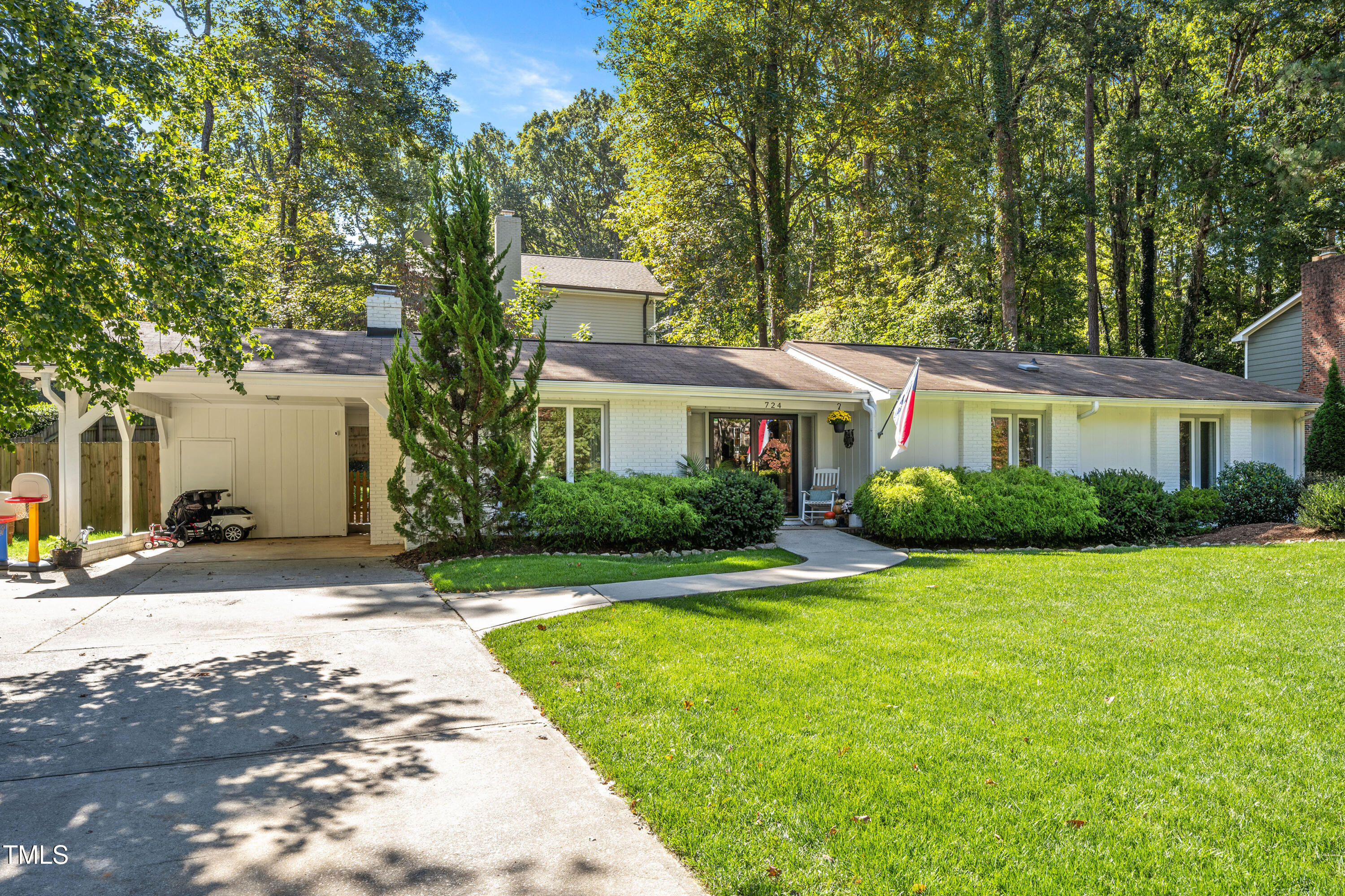724 Hunting Ridge Road