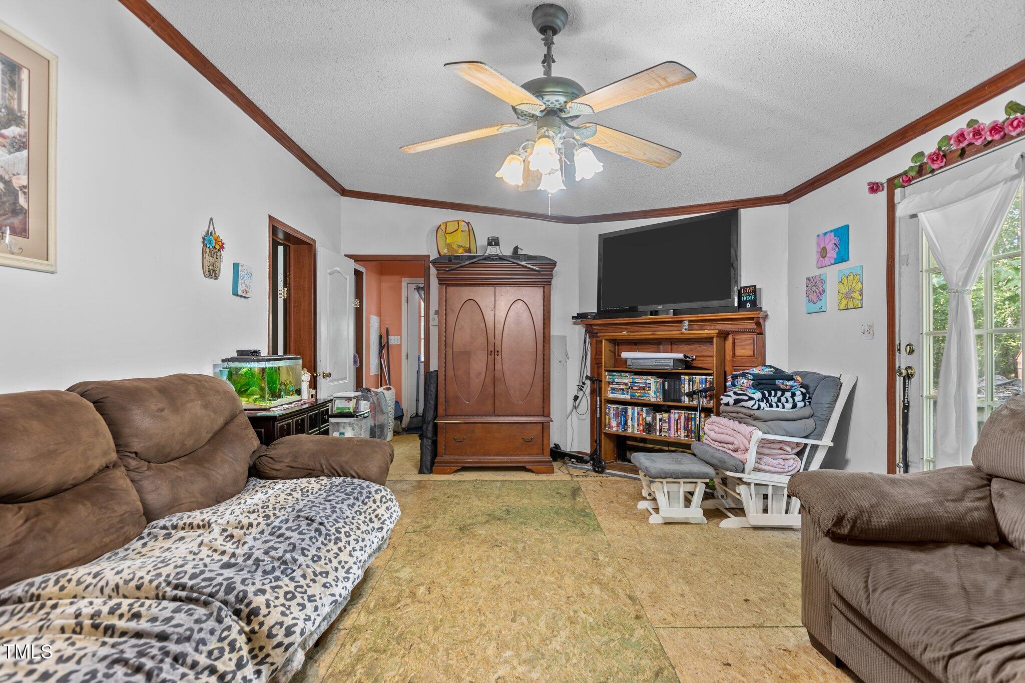 118 W Silver Belle Drive