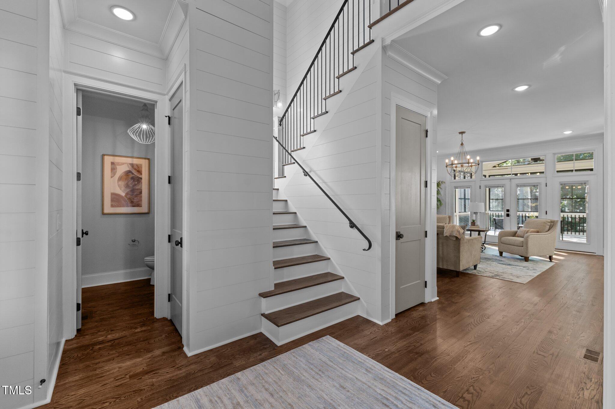 1321 Mackinaw Drive