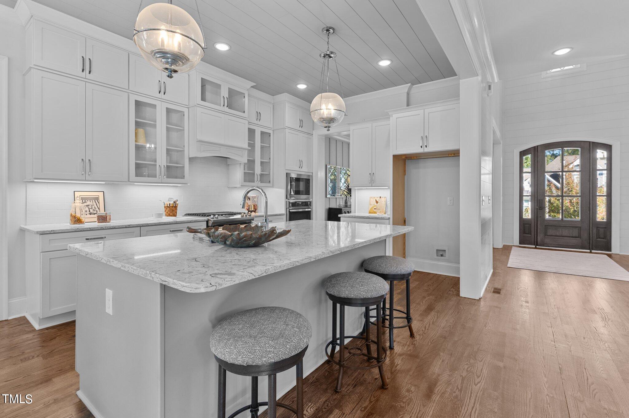 1321 Mackinaw Drive