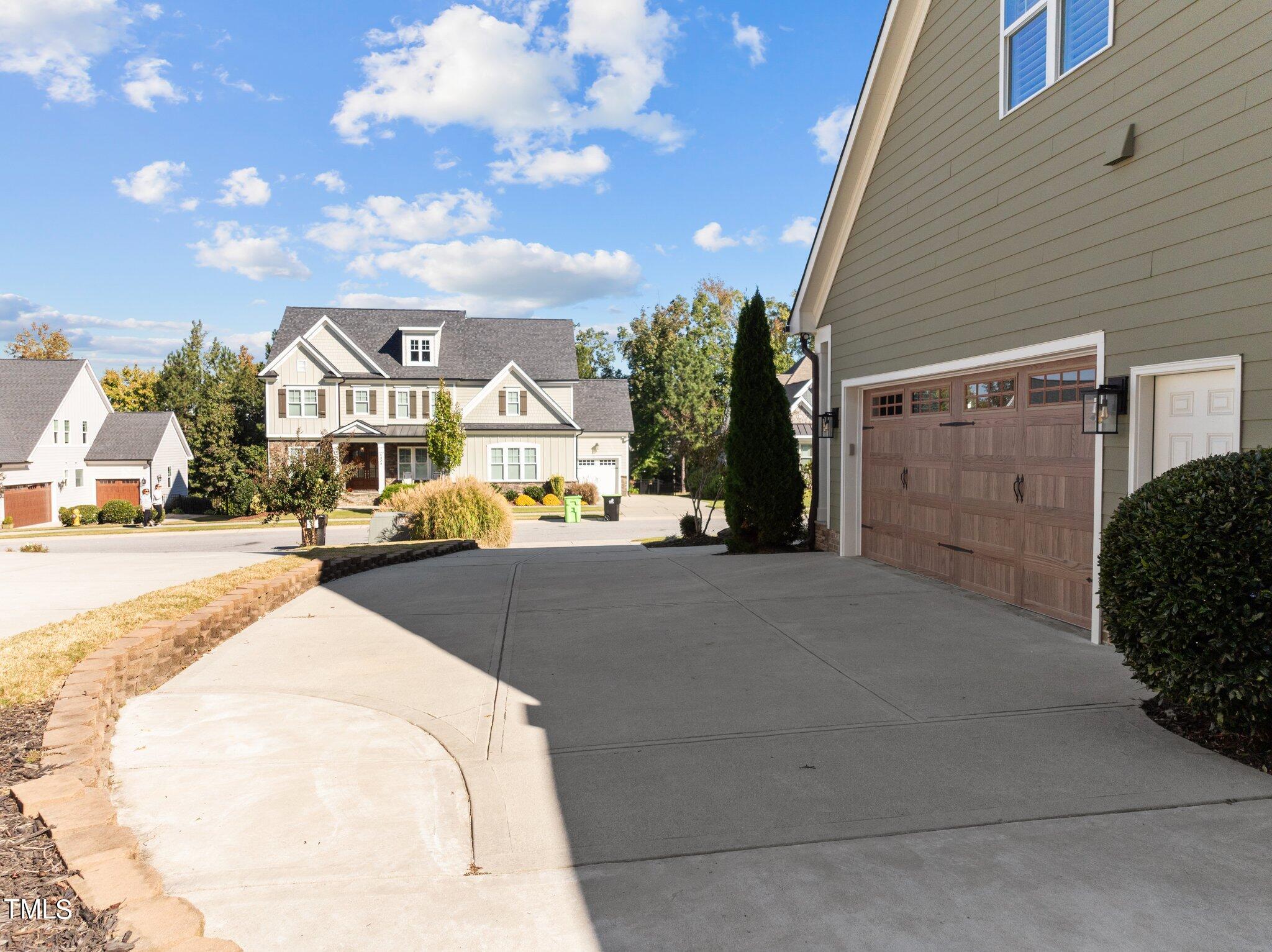 1321 Mackinaw Drive